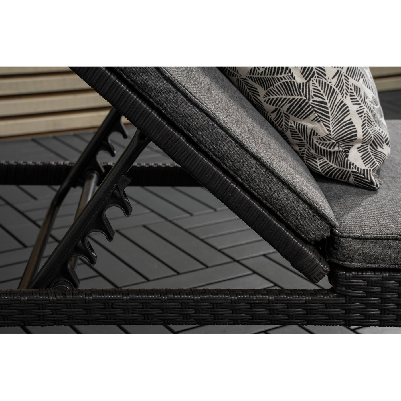 London Sun Lounge Venture Design Solseng