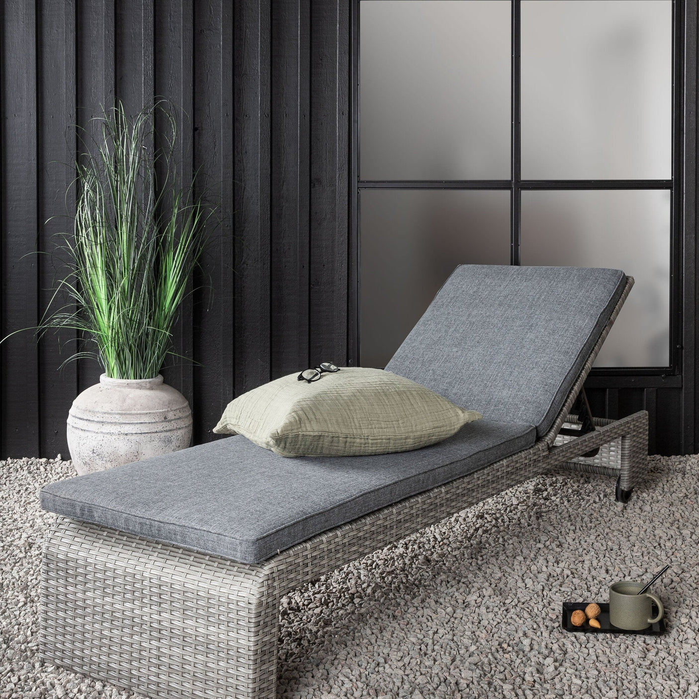 London Sun Lounge Venture Design Solseng