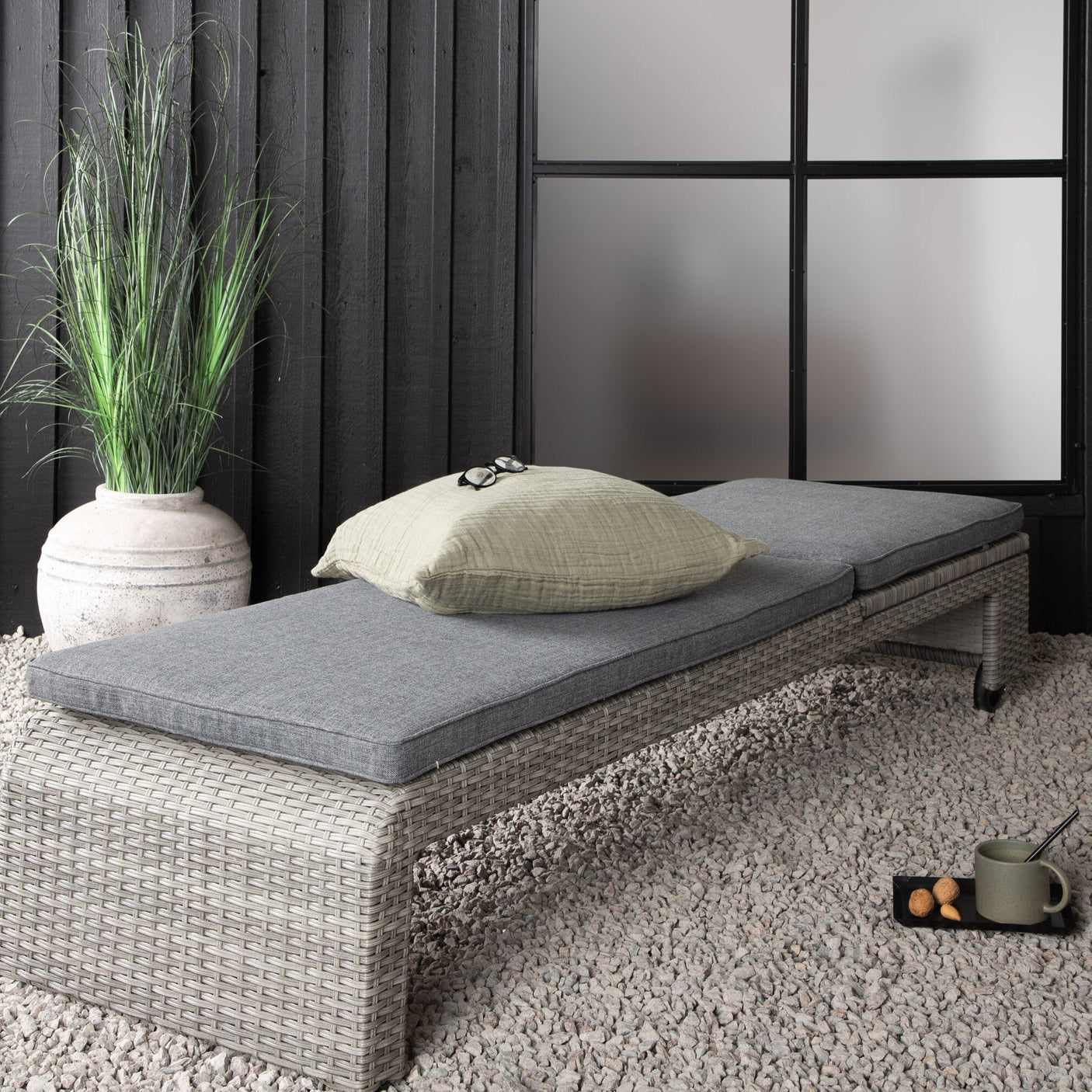 London Sun Lounge Venture Design Solseng