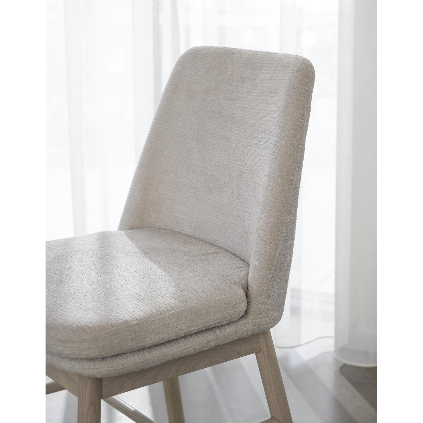 Amesbury spisestol Rowico Spisestol