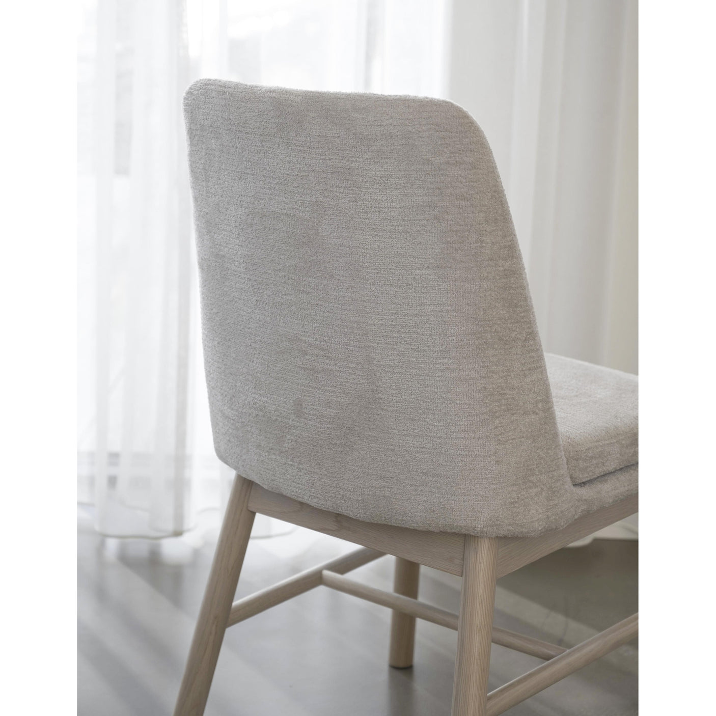 Amesbury spisestol Rowico Spisestol