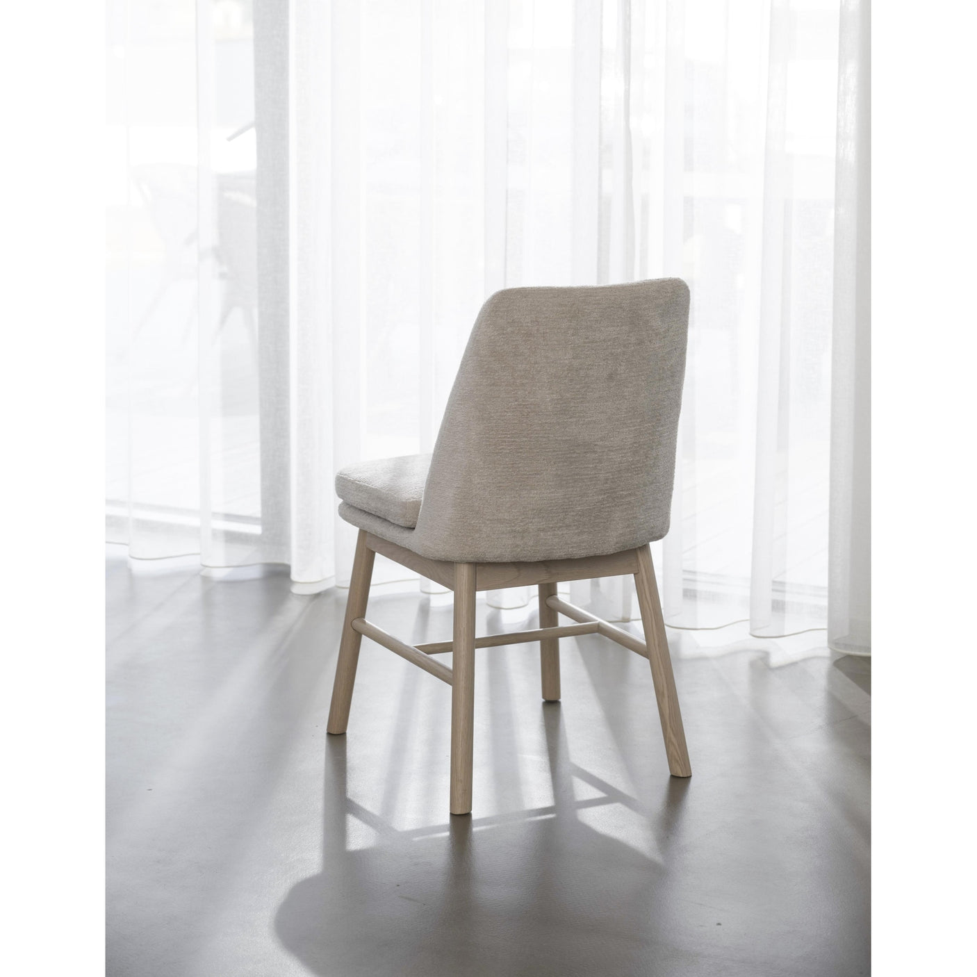 Amesbury spisestol Rowico Spisestol