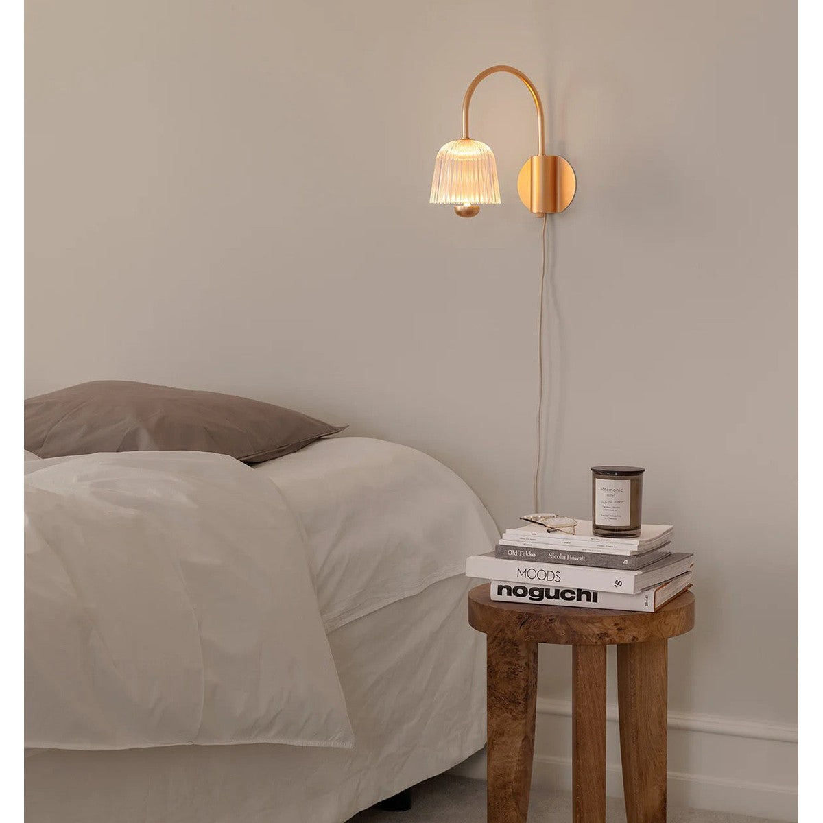 Asteea vegglampe Nuura Vegglampe