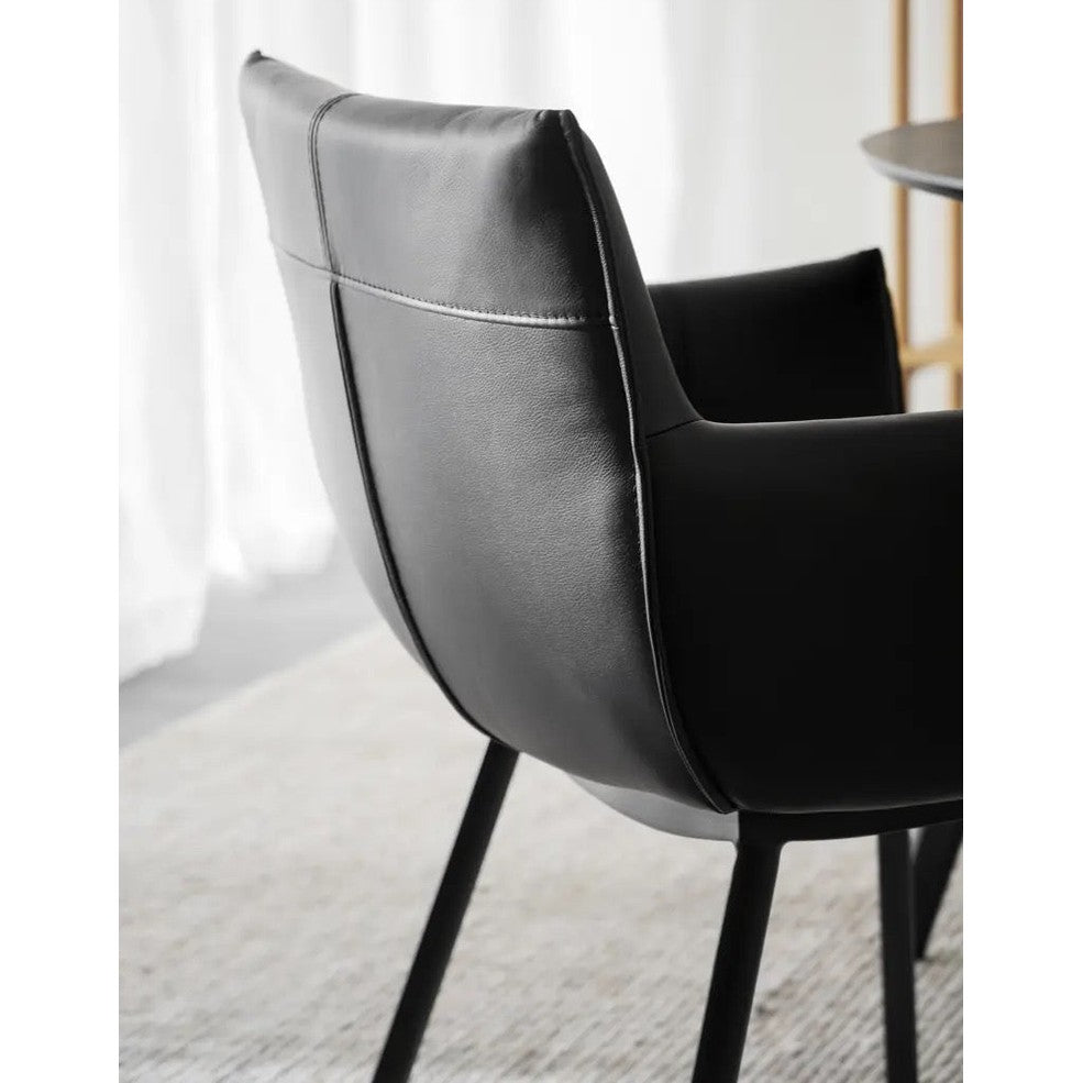 Hinckley spisestol med armstøtte Rowico Spisestol