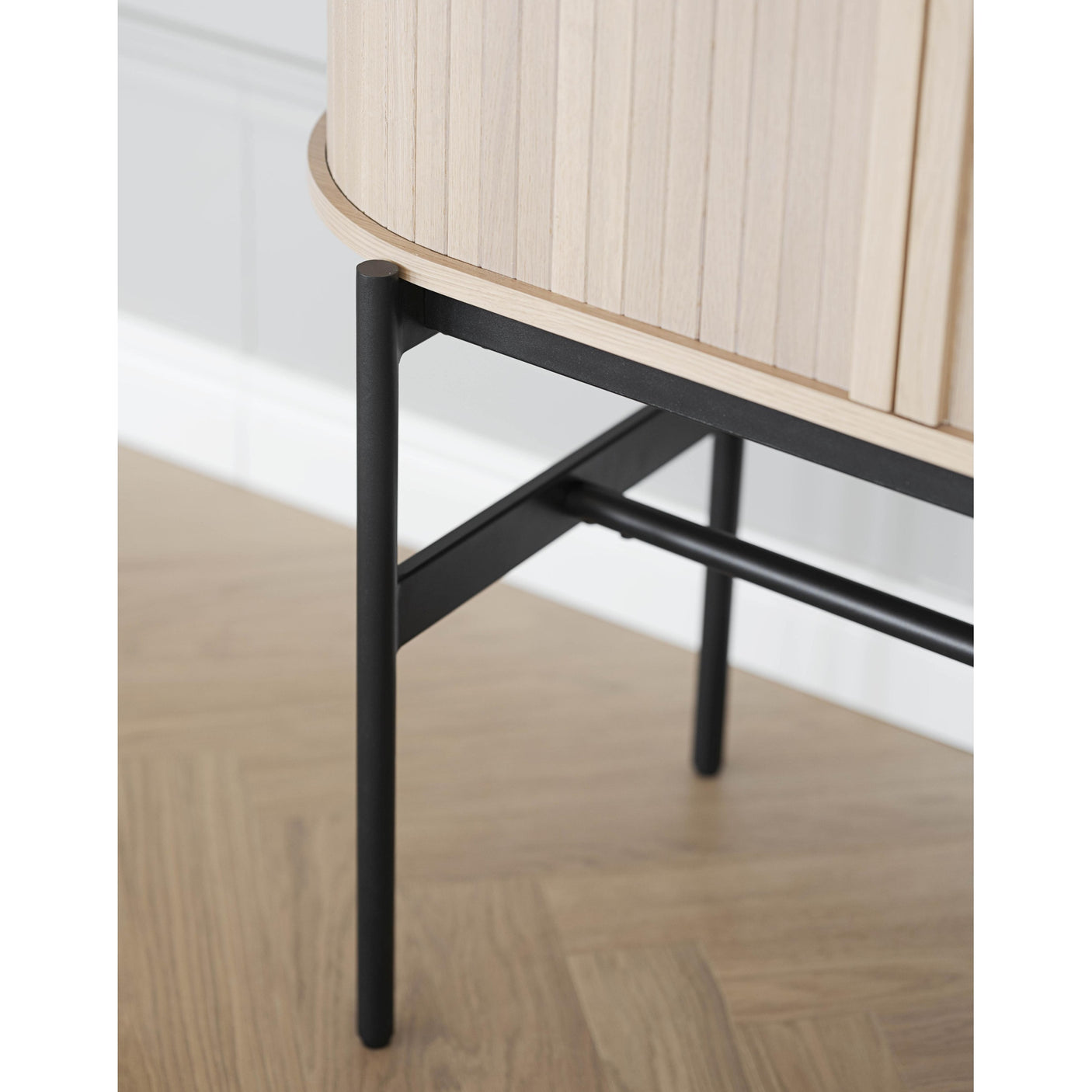 Haddington Vitrineskap Rowico Vitrineskap