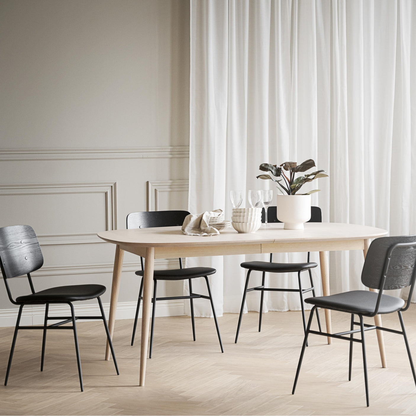 Brent spisestol Rowico Spisestol