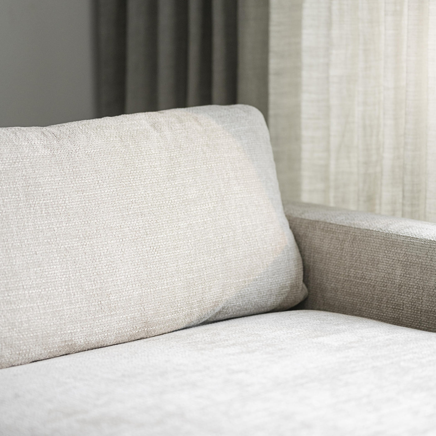 Duncan 1,5 seter sjeselong høyre Rowico Sofa