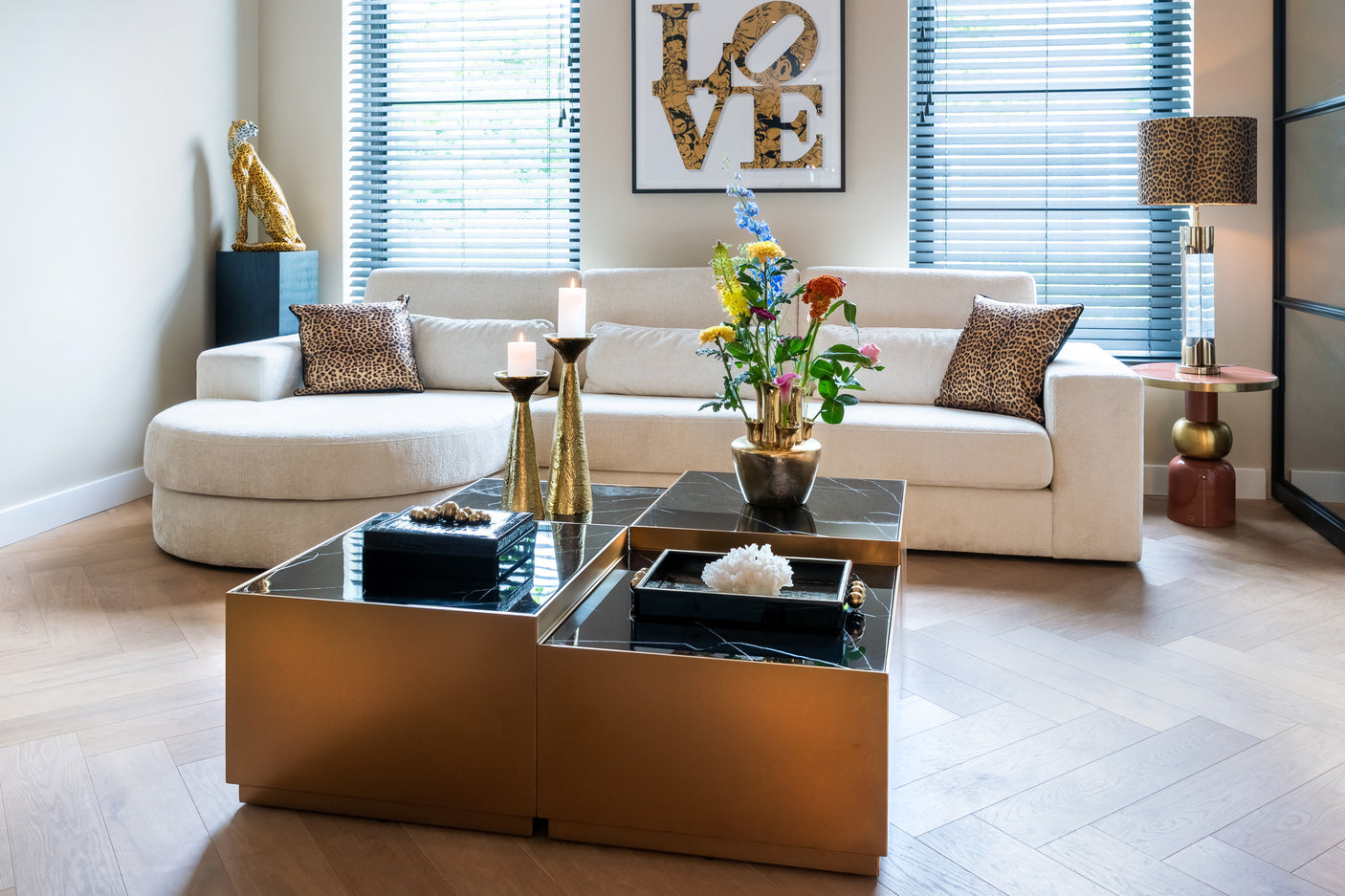 Brett Liv svart/gull Richmond Interiors Serveringsbrett
