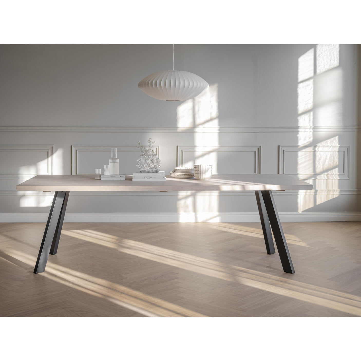 Fred spisebord 240 Rowico Spisebord