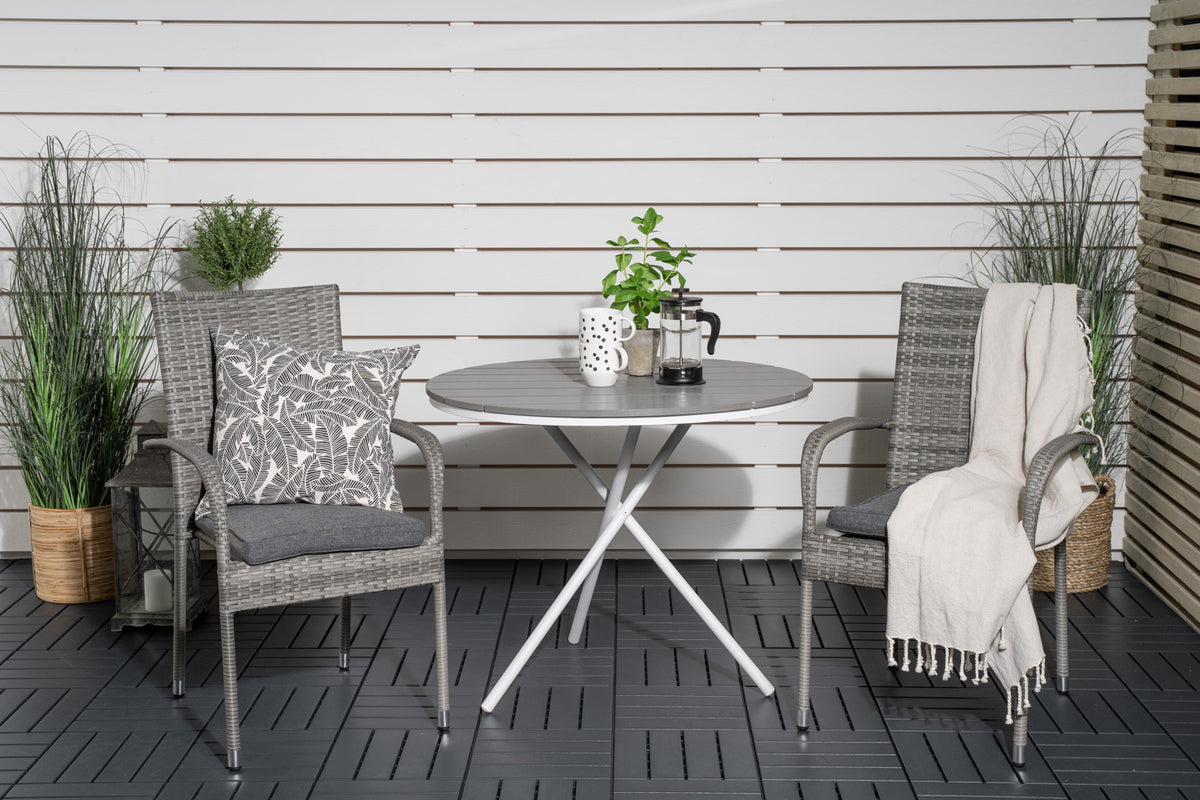 Parma cafébord ø90 + Anna Lenestol Venture Design Spisegruppe