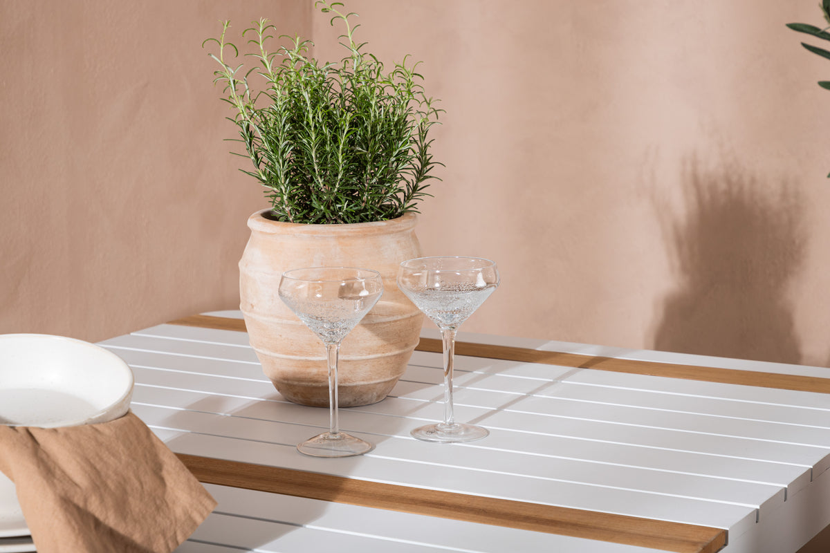 Togo Spisebord 150*100 + Lindos Venture Design Spisegruppe