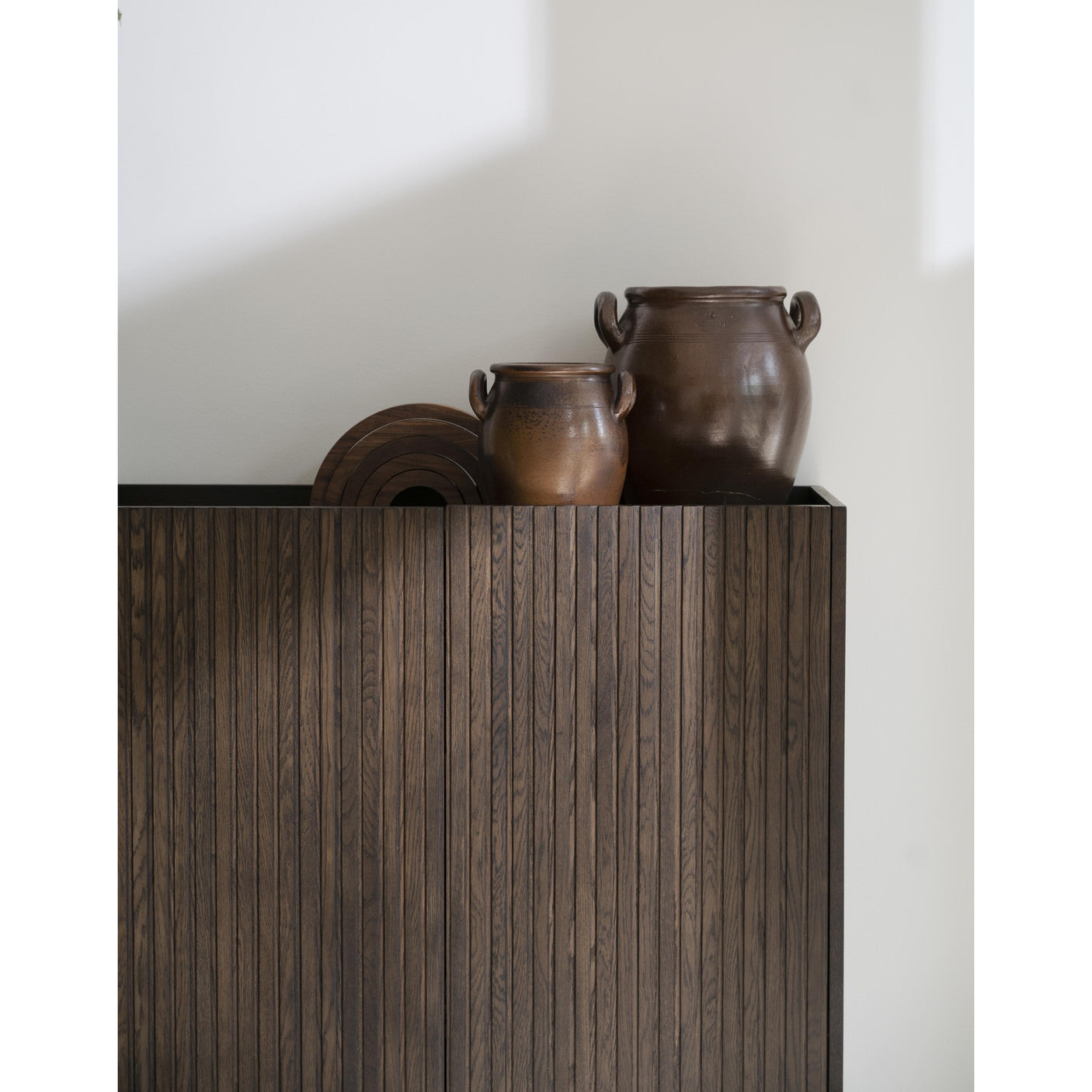 Halifax hylle 100 Rowico Vitrineskap