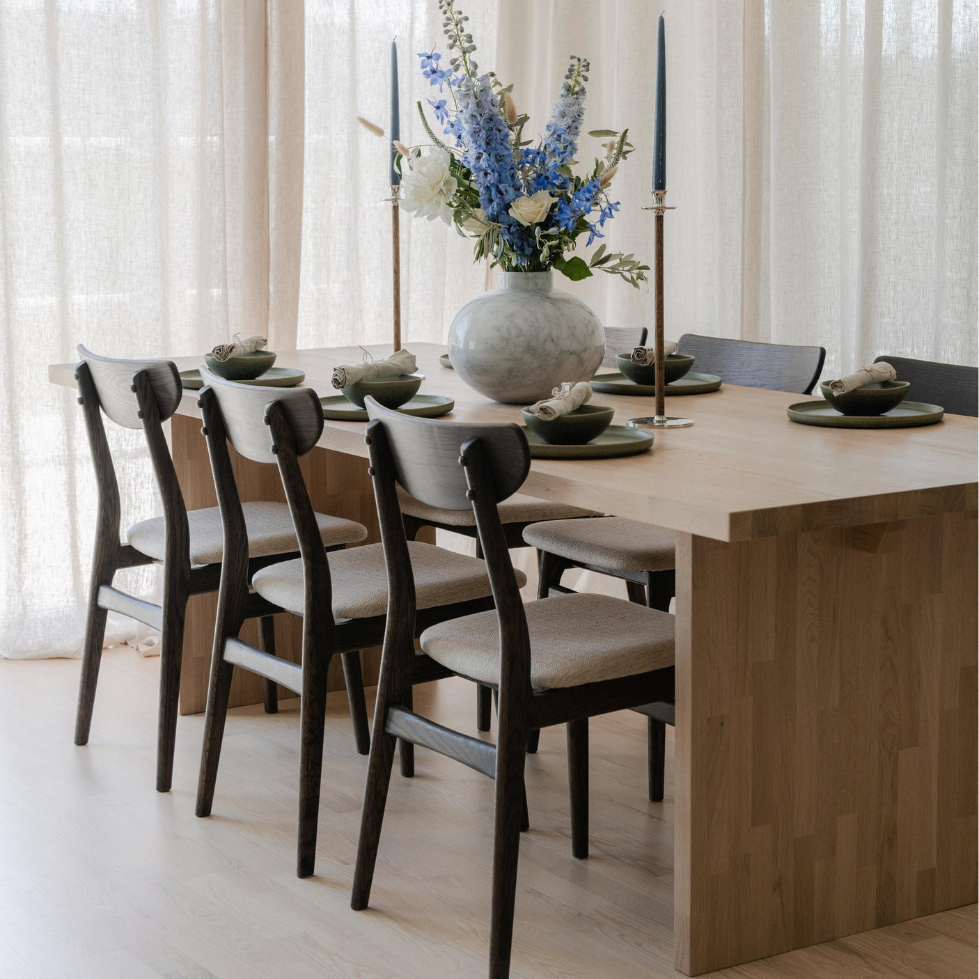 Emmett spisebord Rowico Spisebord