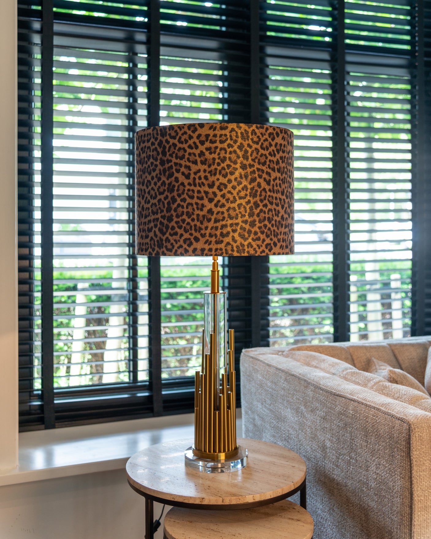 Bordlampe Dex børstet gull Richmond Interiors Bordlampe