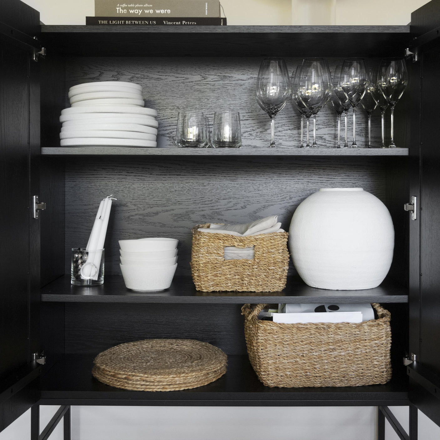 Halifax hylle 100 Rowico Vitrineskap