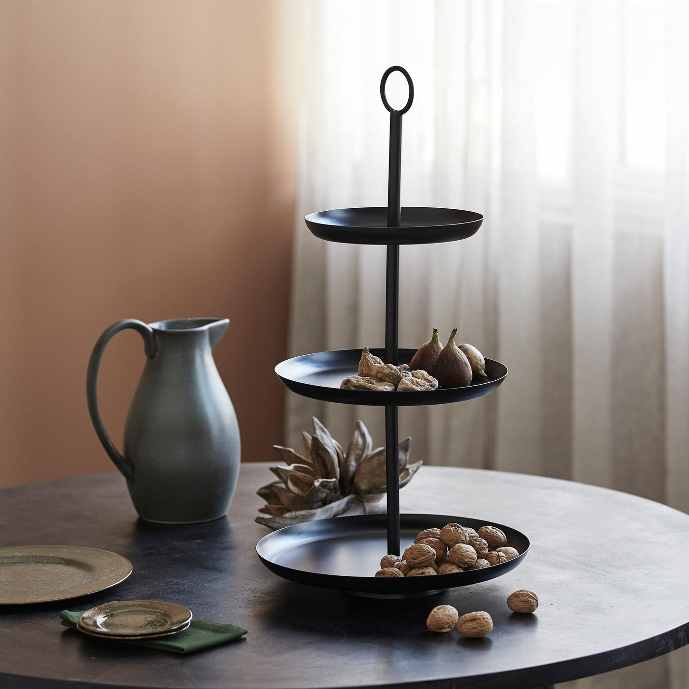 ASSAM gulv i jern - sort Nordal TRAYETAGER