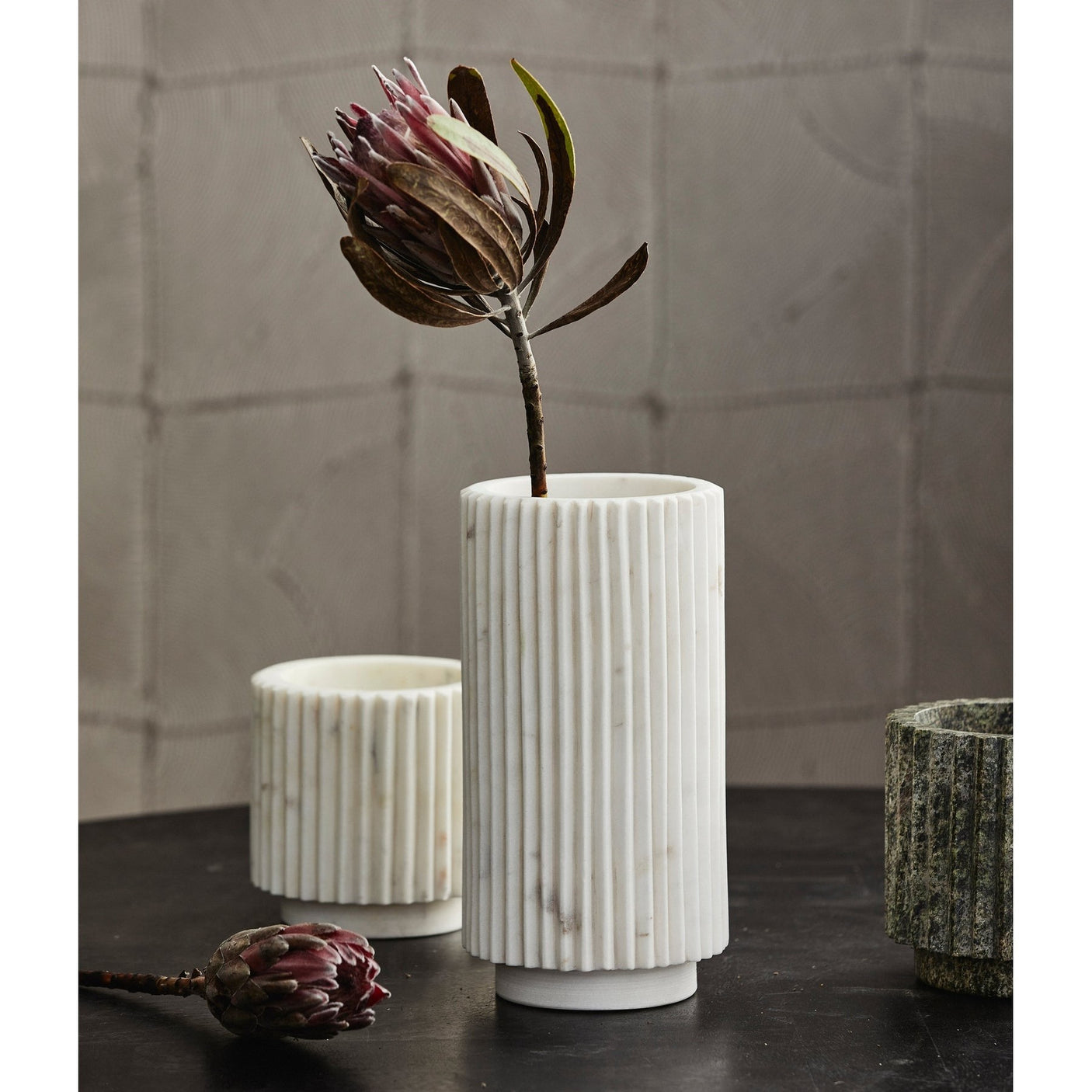 LOON vase - hvit marmor Nordal VASEBOWL