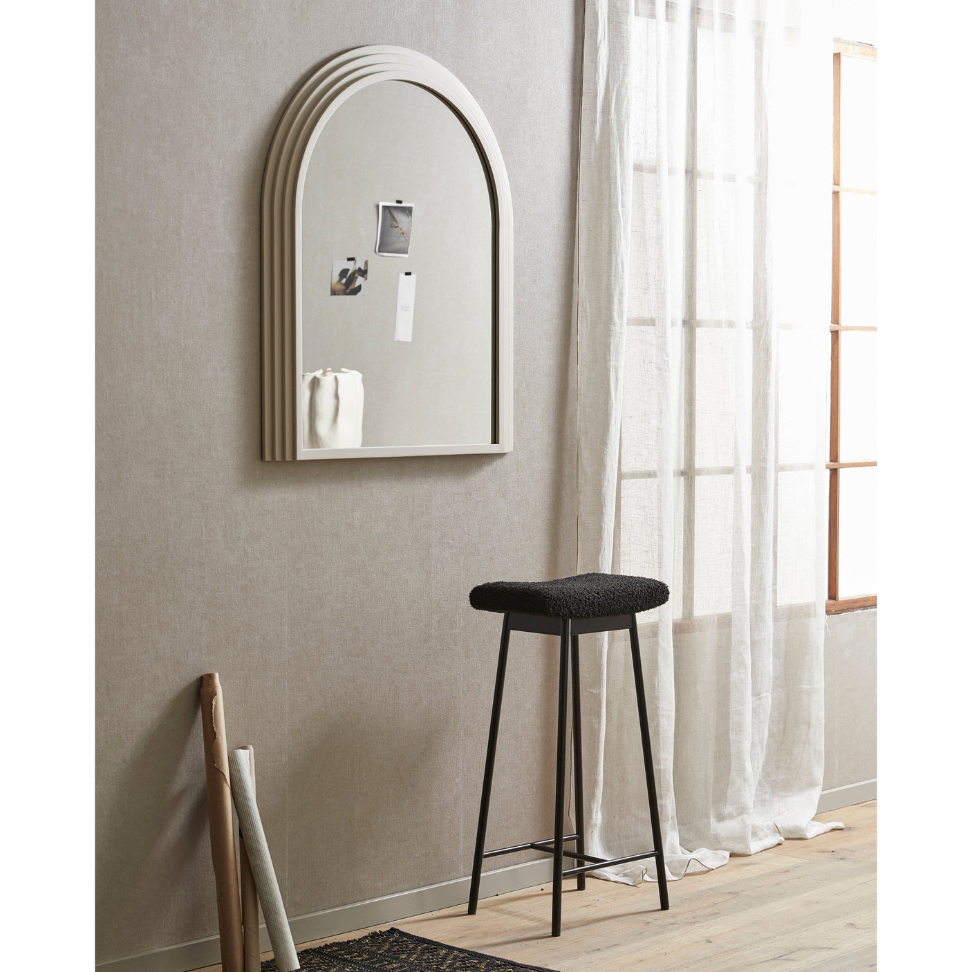 FALCO speil i jern - 92x77 cm - sand Nordal MIRRORS