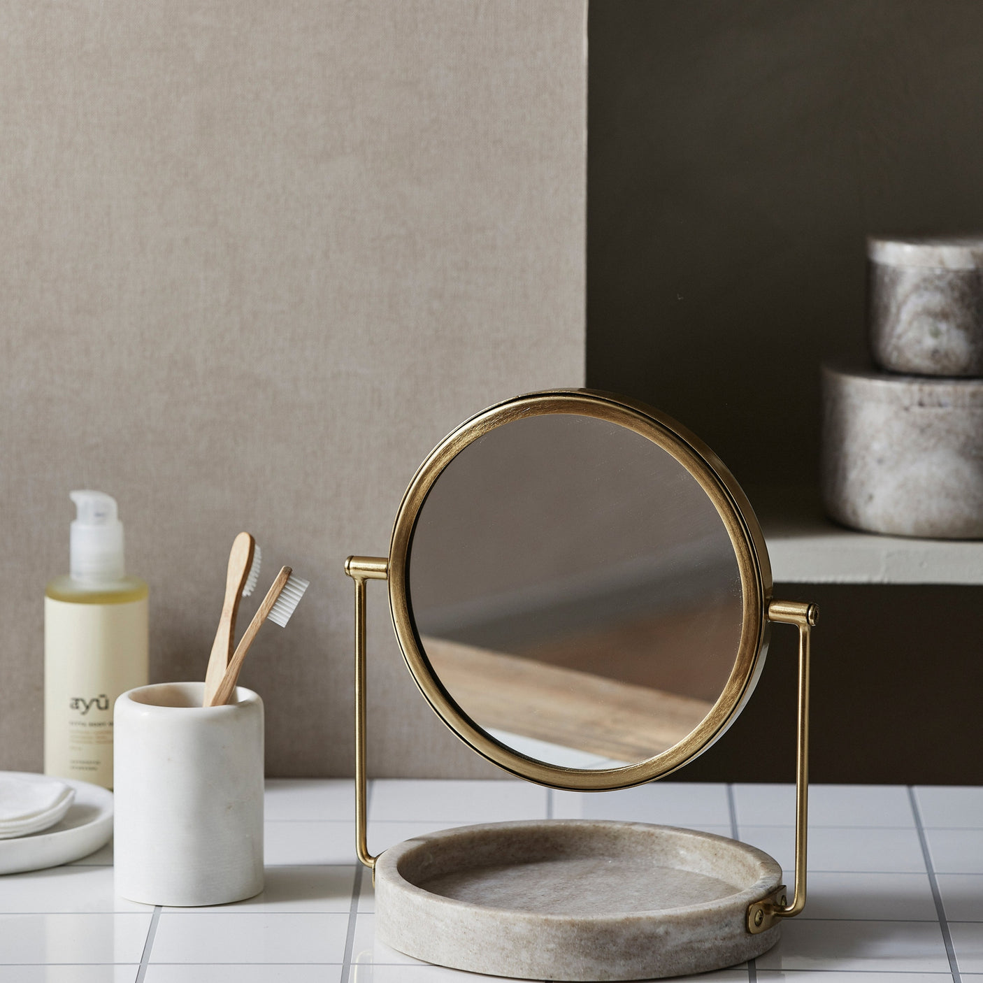 HAJA bordspeil - H28,5 cm - Brunt marmor/gullfinish Nordal MIRRORS