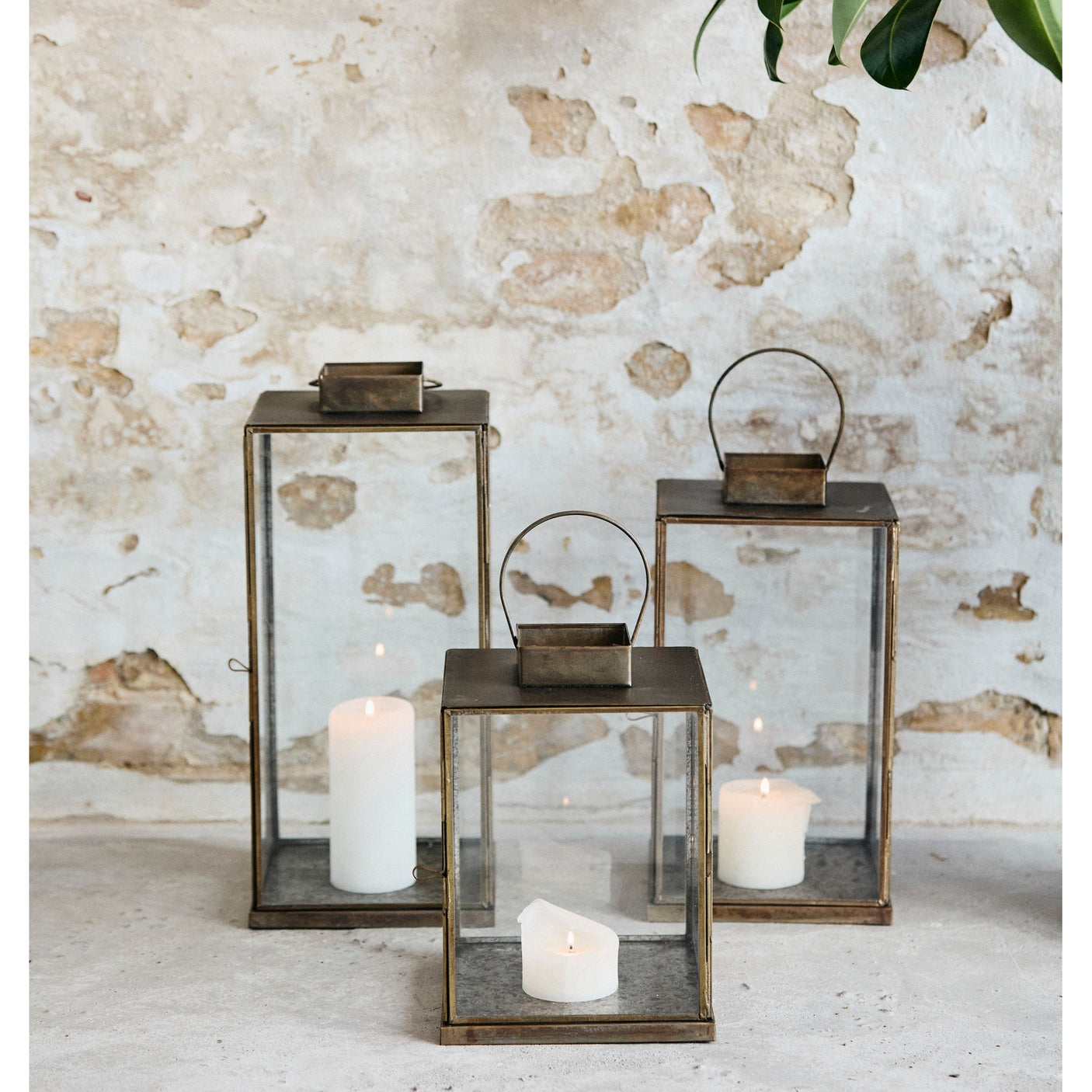 ANTIQUE lamper av jern - h42 cm - gull finish Nordal LANTERNER