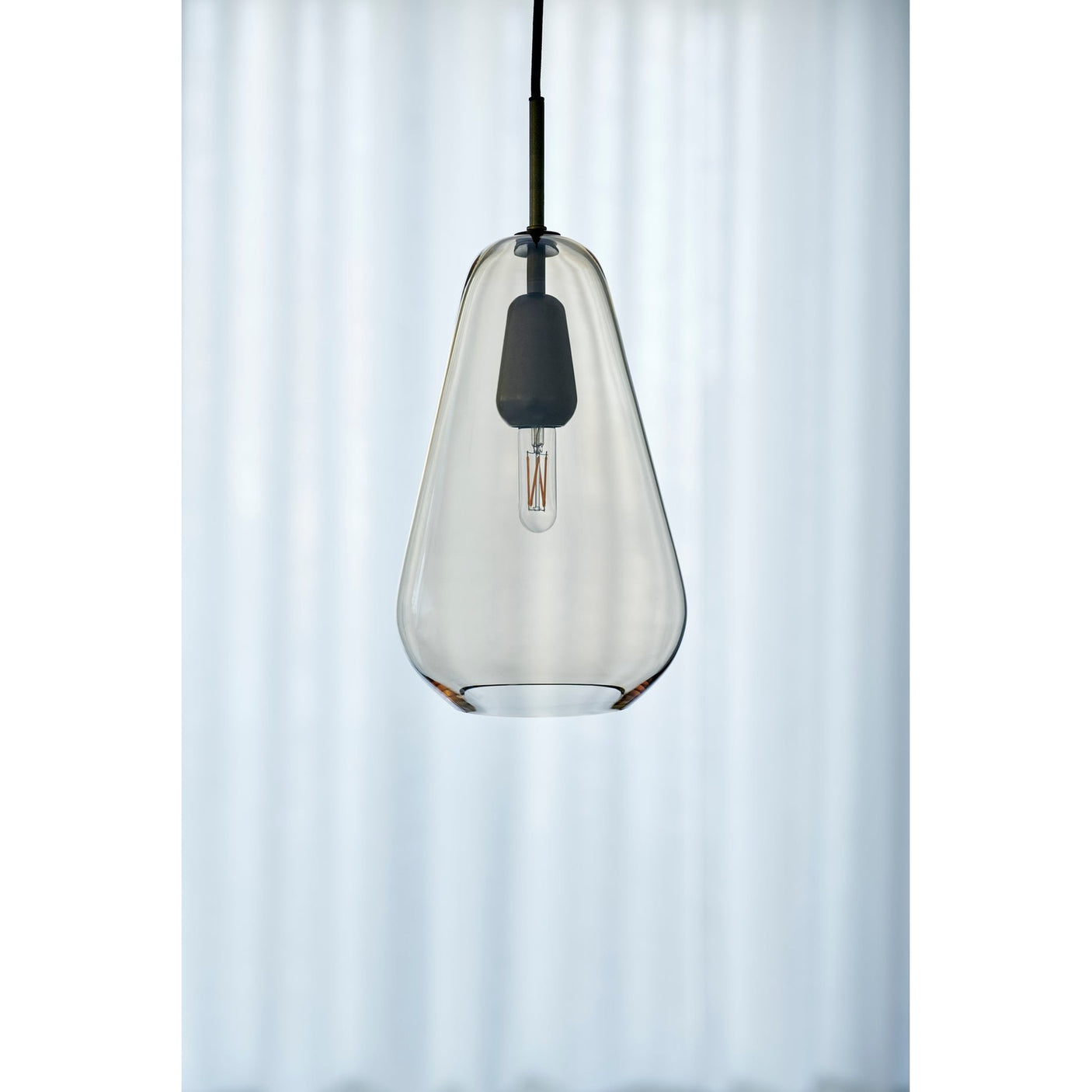 Anoli 1 Medium Nuura Taklampe