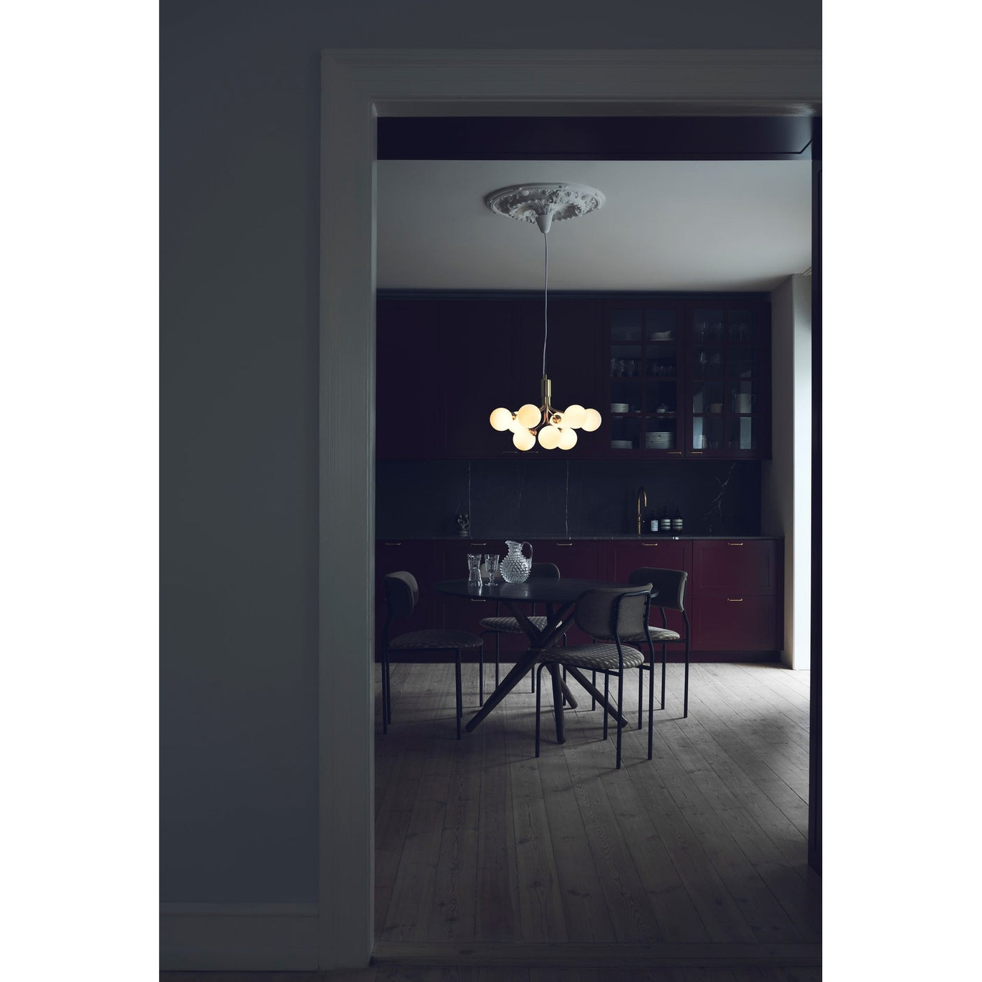 Apiales 9 Nuura Taklampe