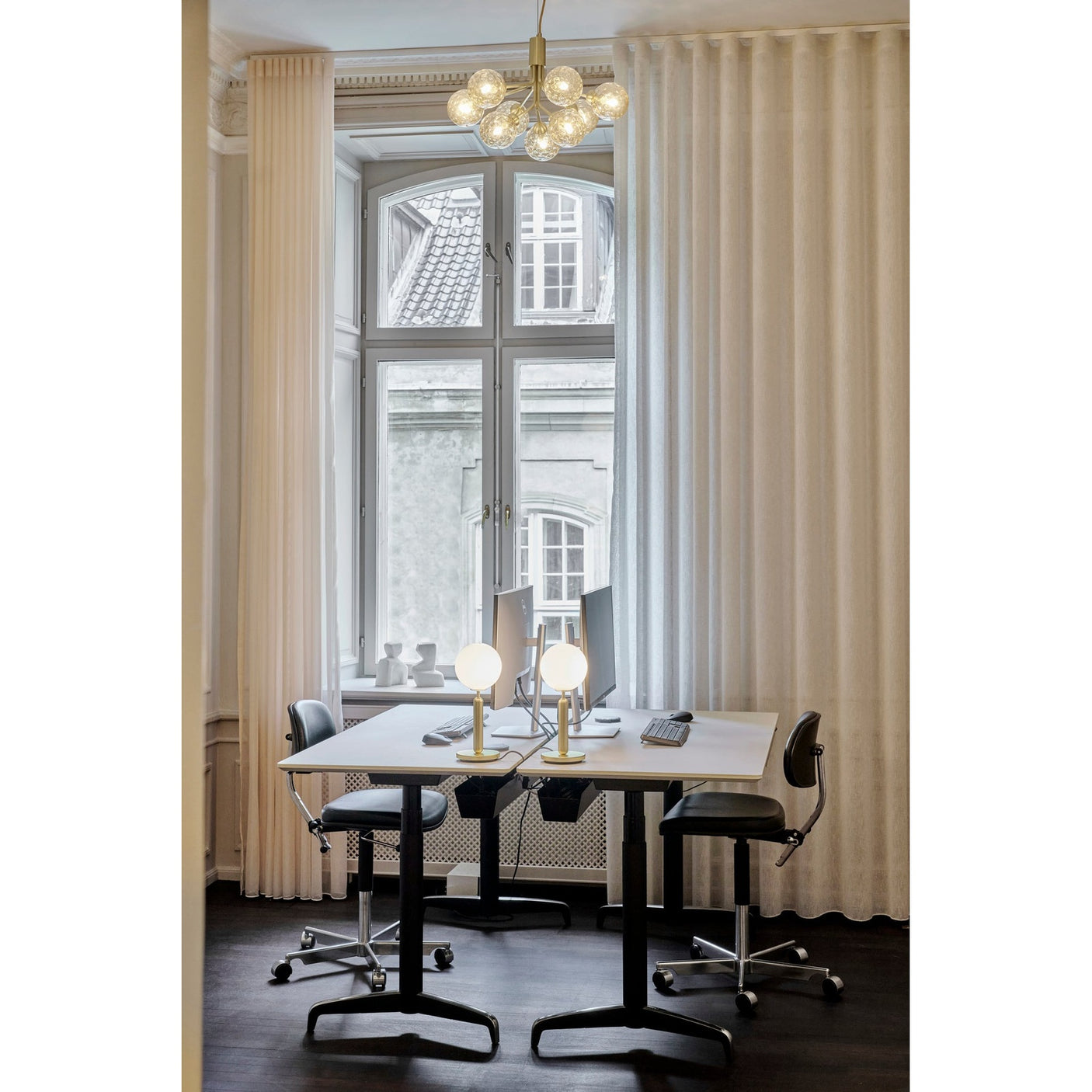 Apiales 9 Nuura Taklampe