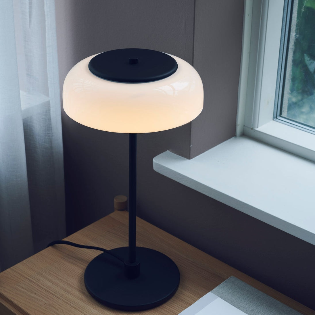 Blossi Table Nuura Bordlampe