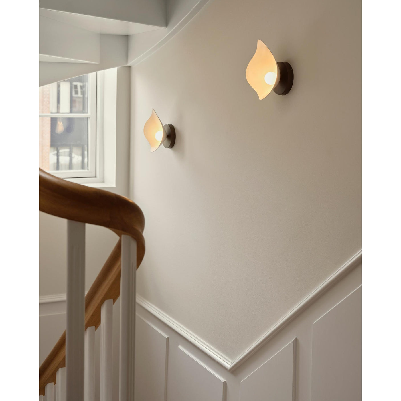 Florii 1 Wall Nuura Vegglampe