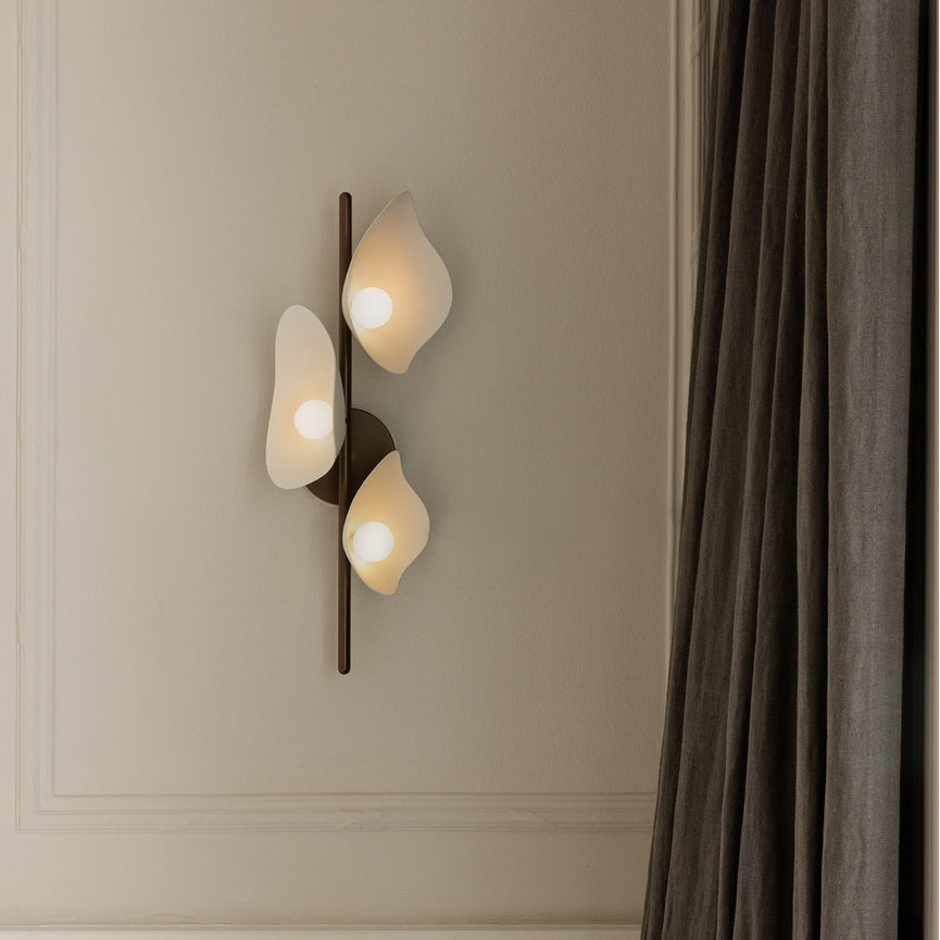Florii 3 Wall Nuura Vegglampe