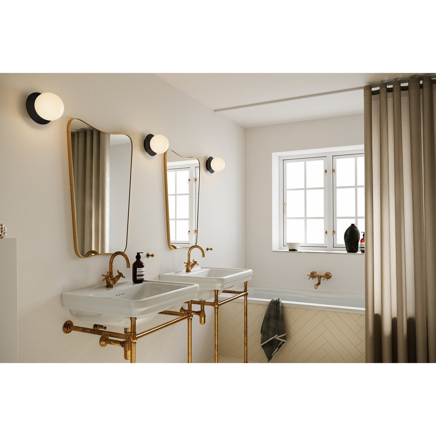 Liila 1 Medium Nuura Taklampe