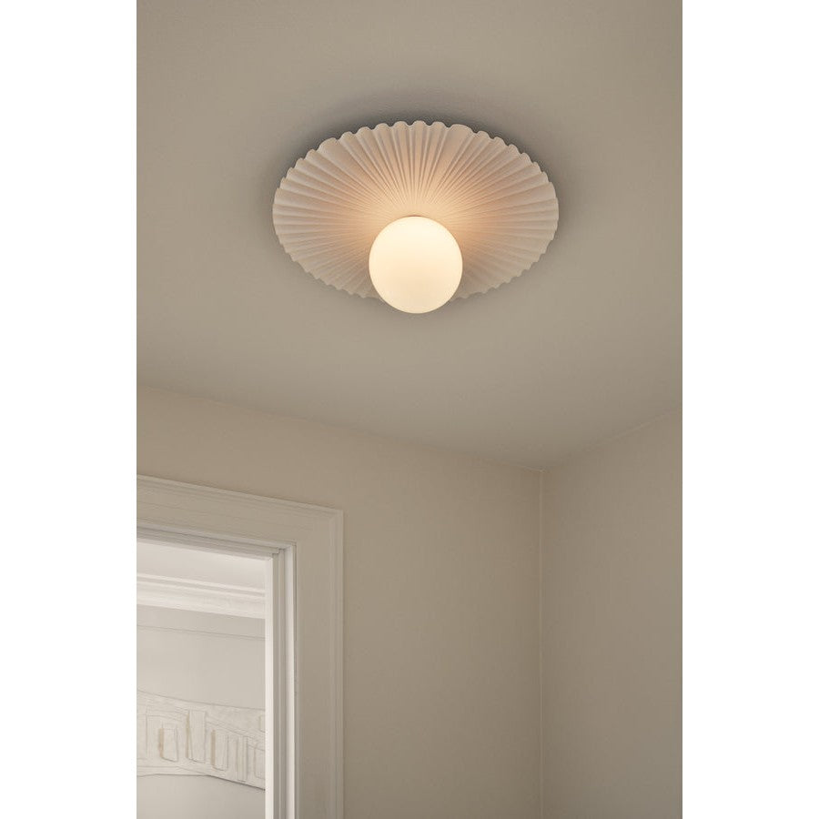 Liila Muuse Medium IP44 Nuura Taklampe