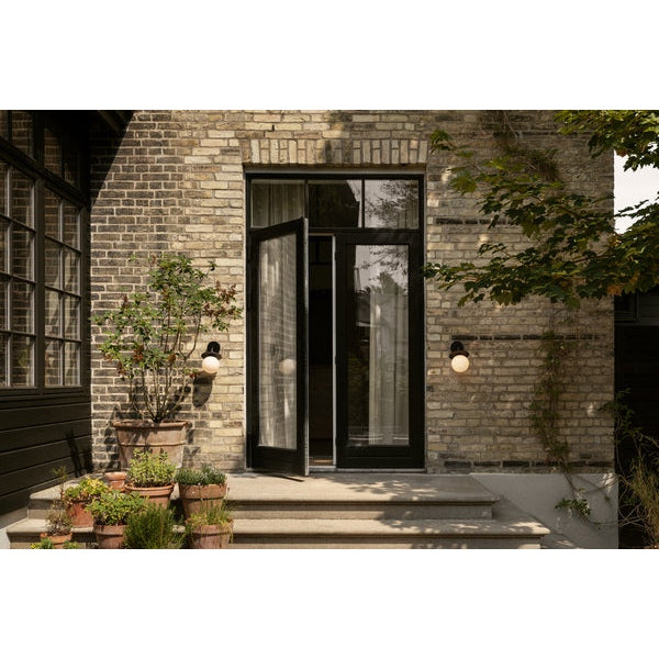 Liila Wall Outdoor Nuura Vegglampe