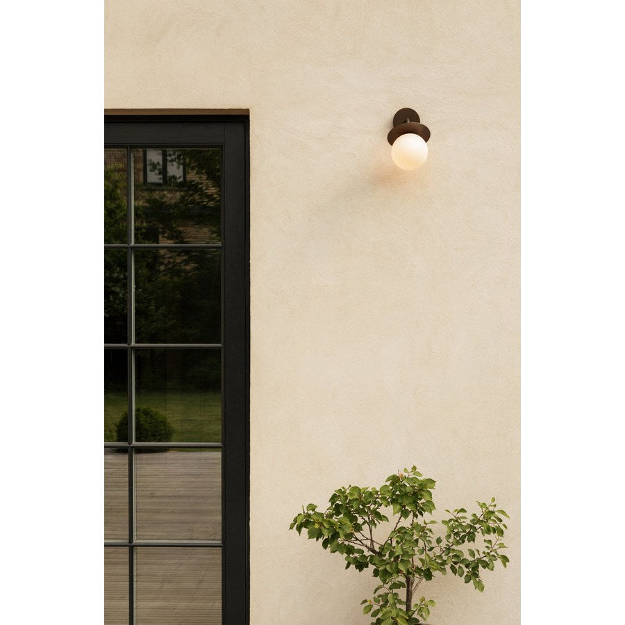 Liila Wall Outdoor Nuura Vegglampe