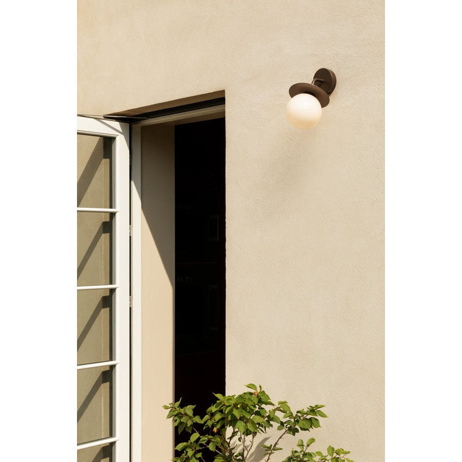 Liila Wall Outdoor Nuura Vegglampe