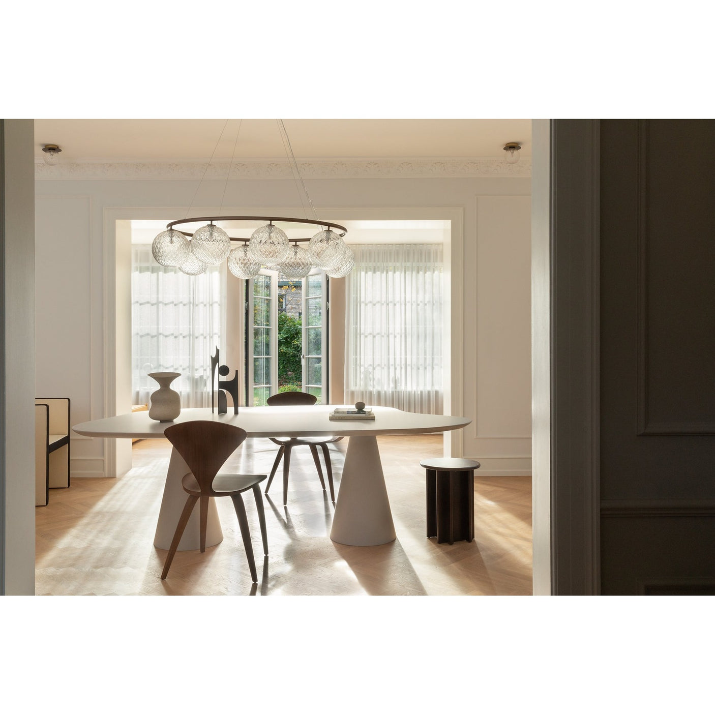 Miira 8 Oval Nuura Taklampe