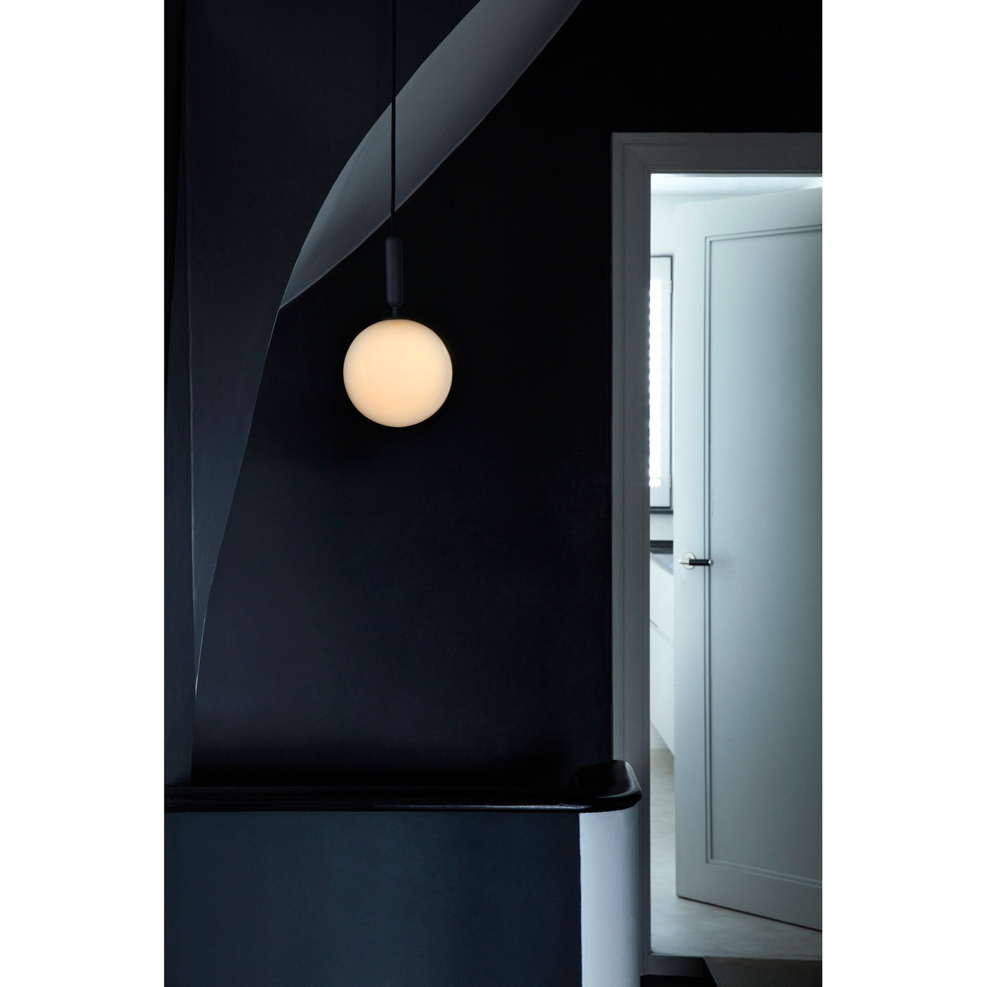 Miira 1 Large Nuura Taklampe