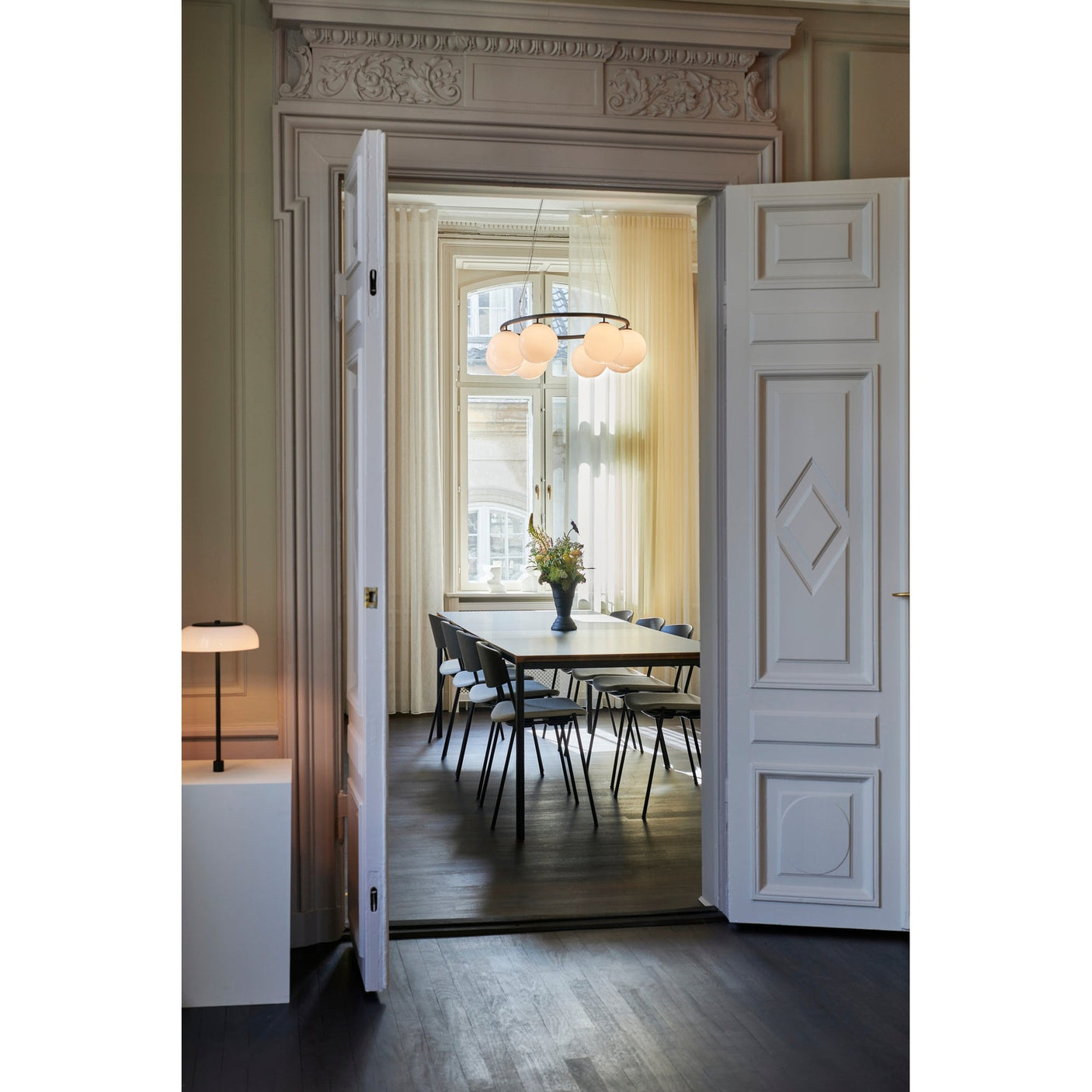 Miira 6 Circular Nuura Taklampe