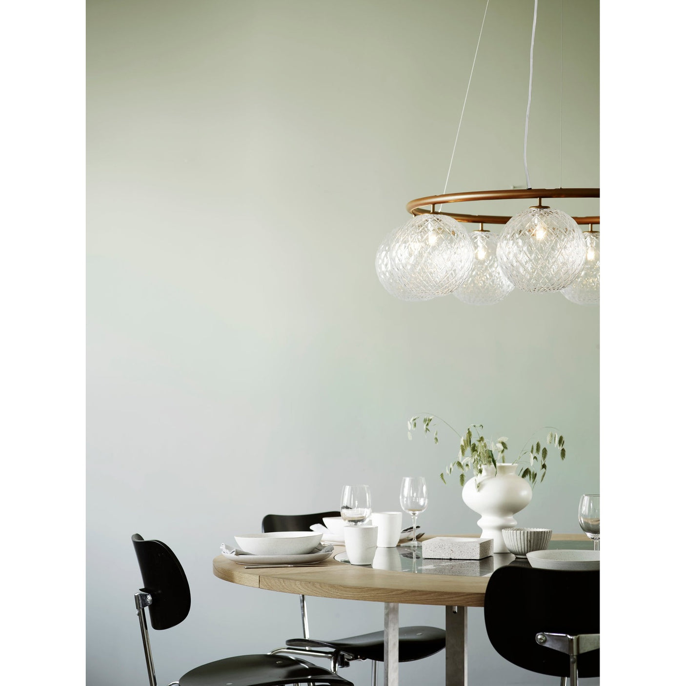 Miira 8 Circular Nuura Taklampe