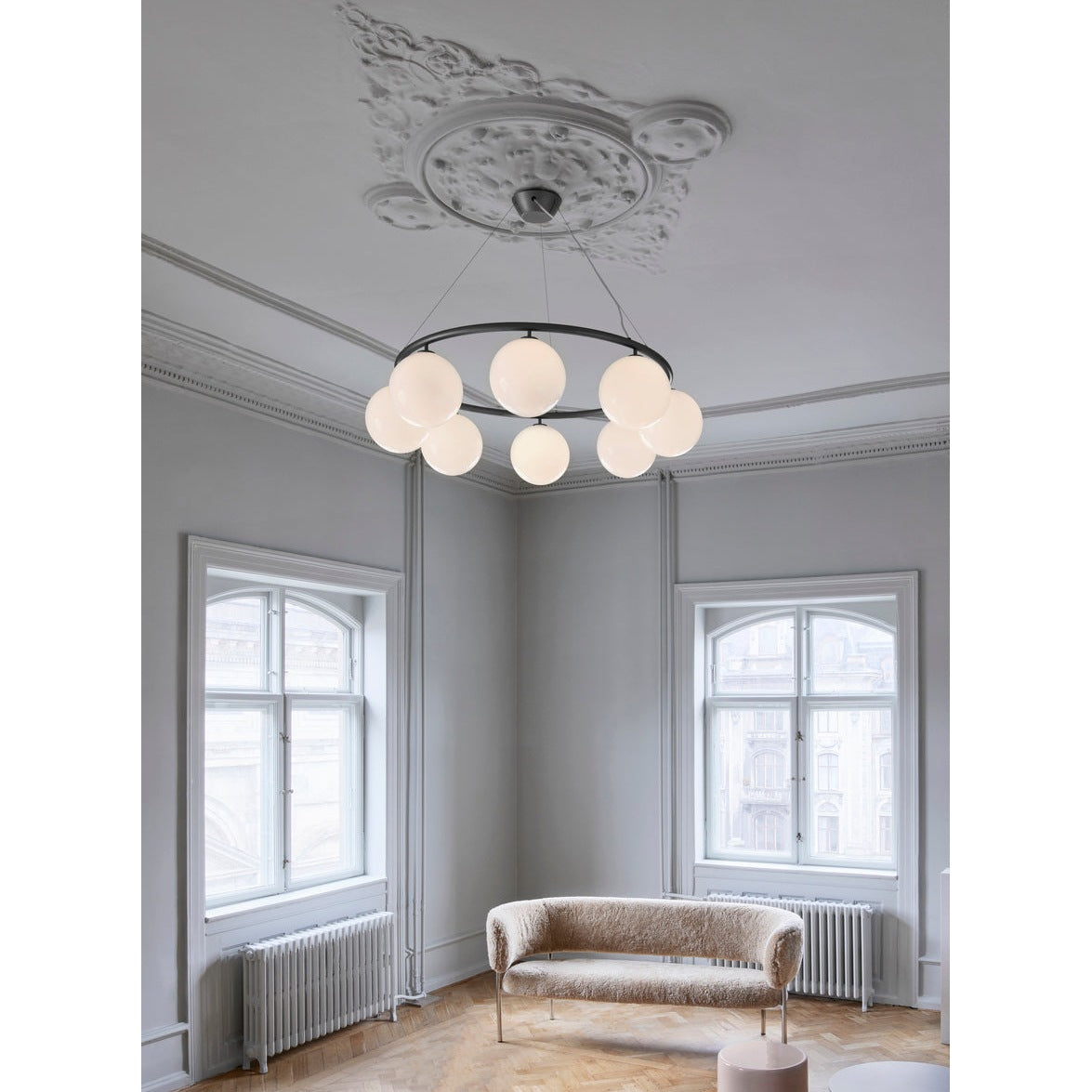 Miira 8 Circular Nuura Taklampe