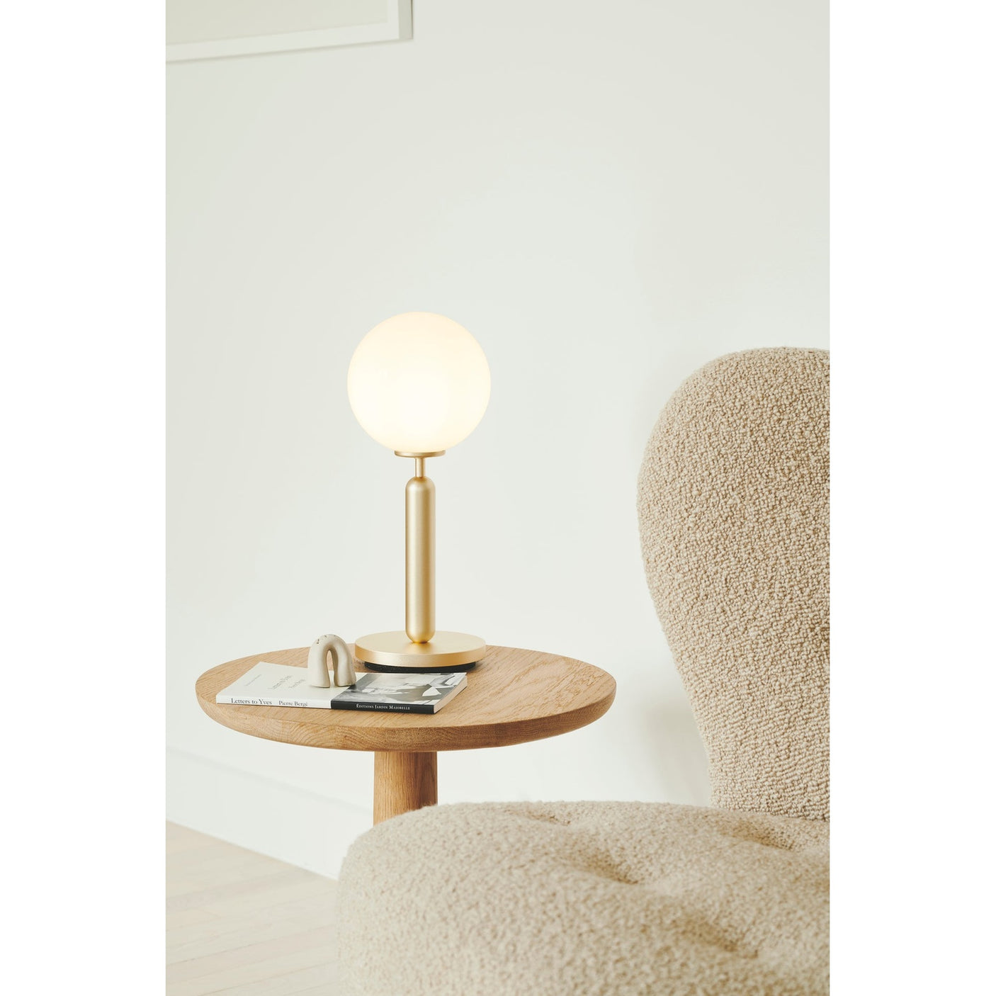 Miira Table Lamp Nuura Bordlampe