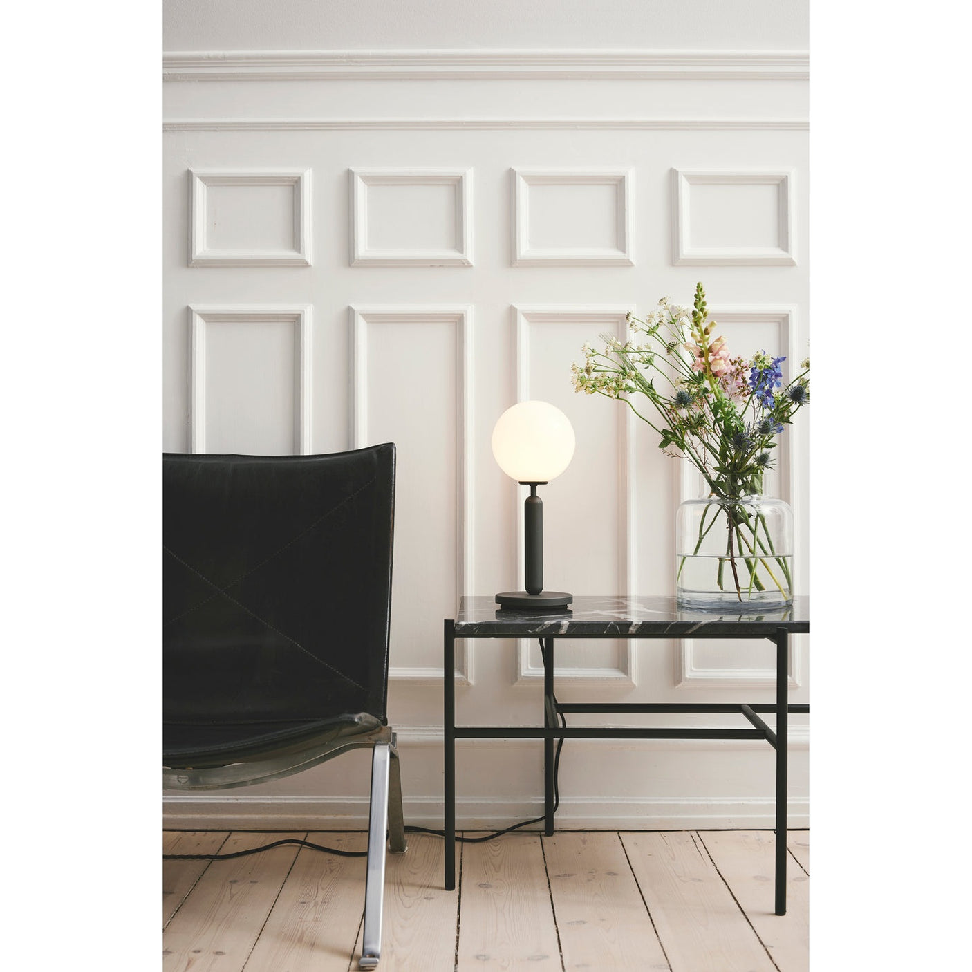 Miira Table Lamp Nuura Bordlampe