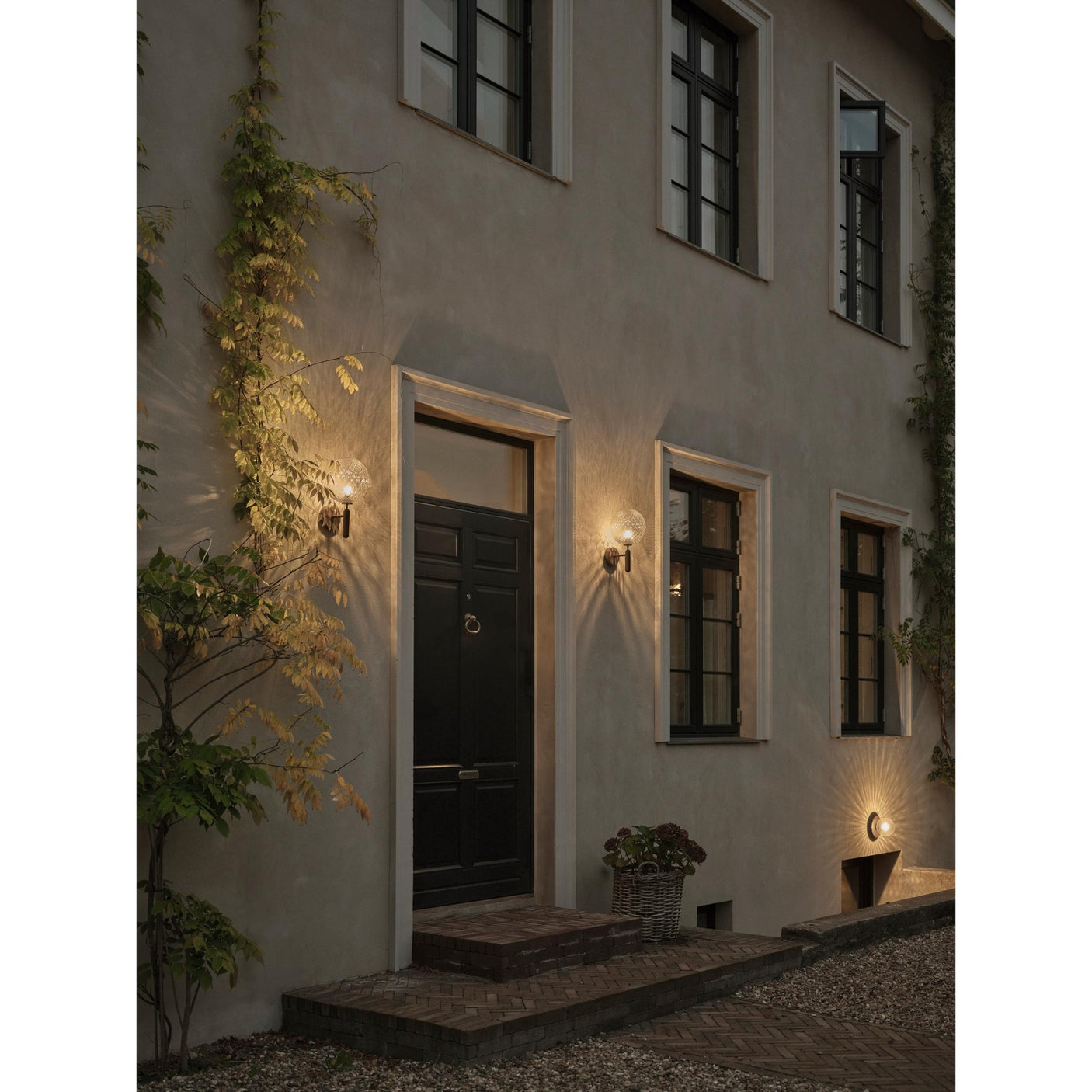 Miira Wall Outdoor Nuura Vegglampe