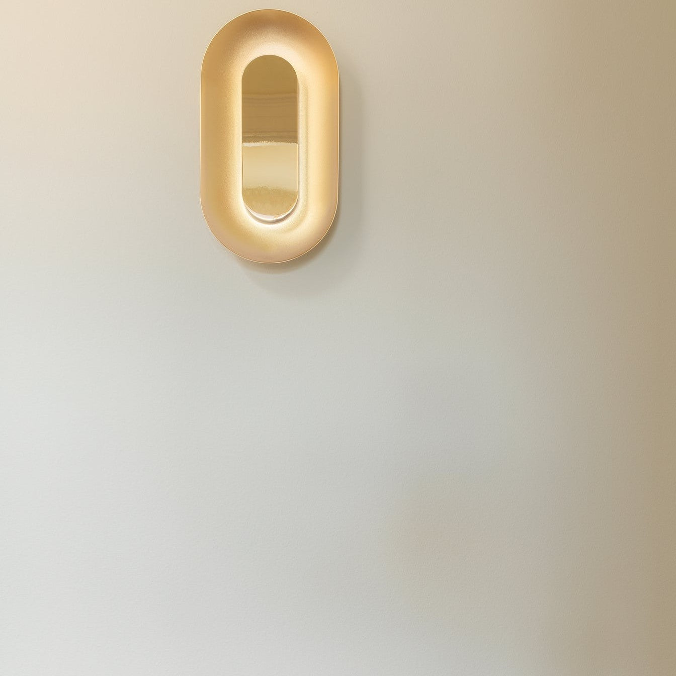 Sasi Small Nuura Vegglampe