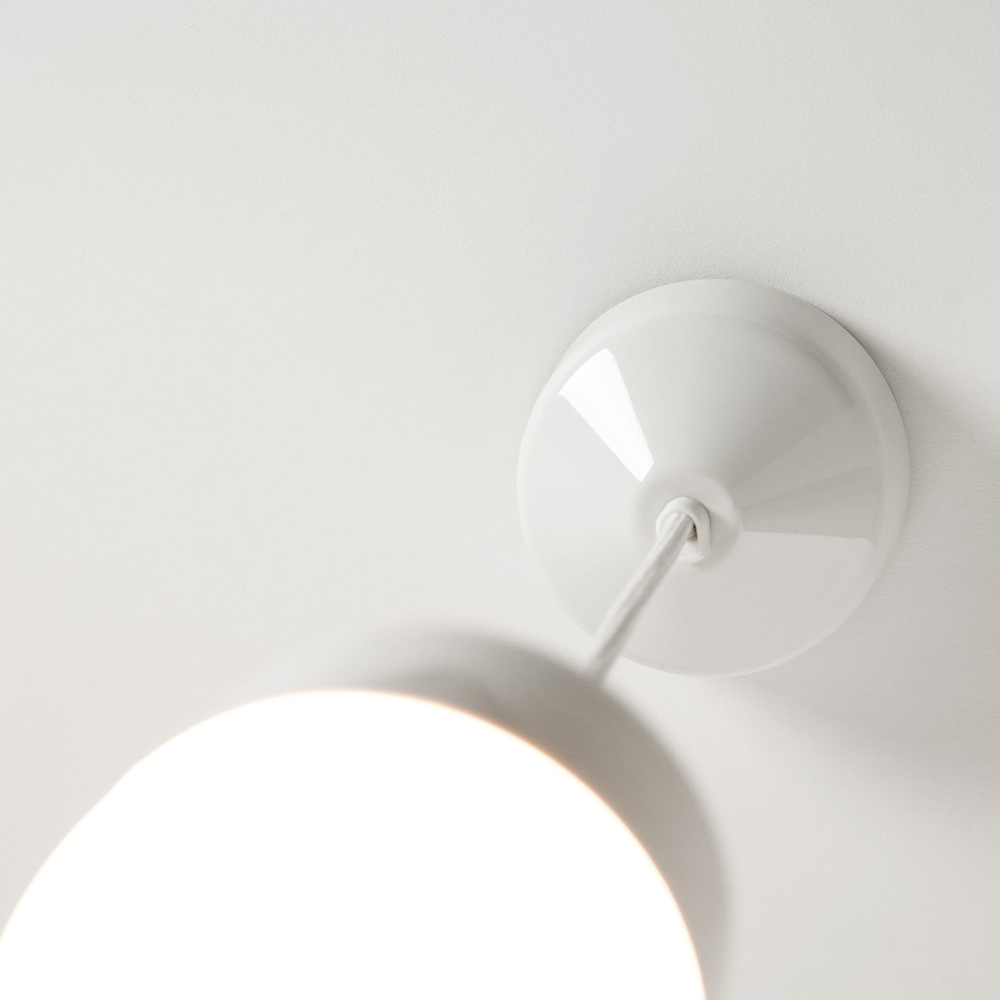 Ohm P Matt Opal Taklampe E27 IP44 Ifö Electric AB Taklampe