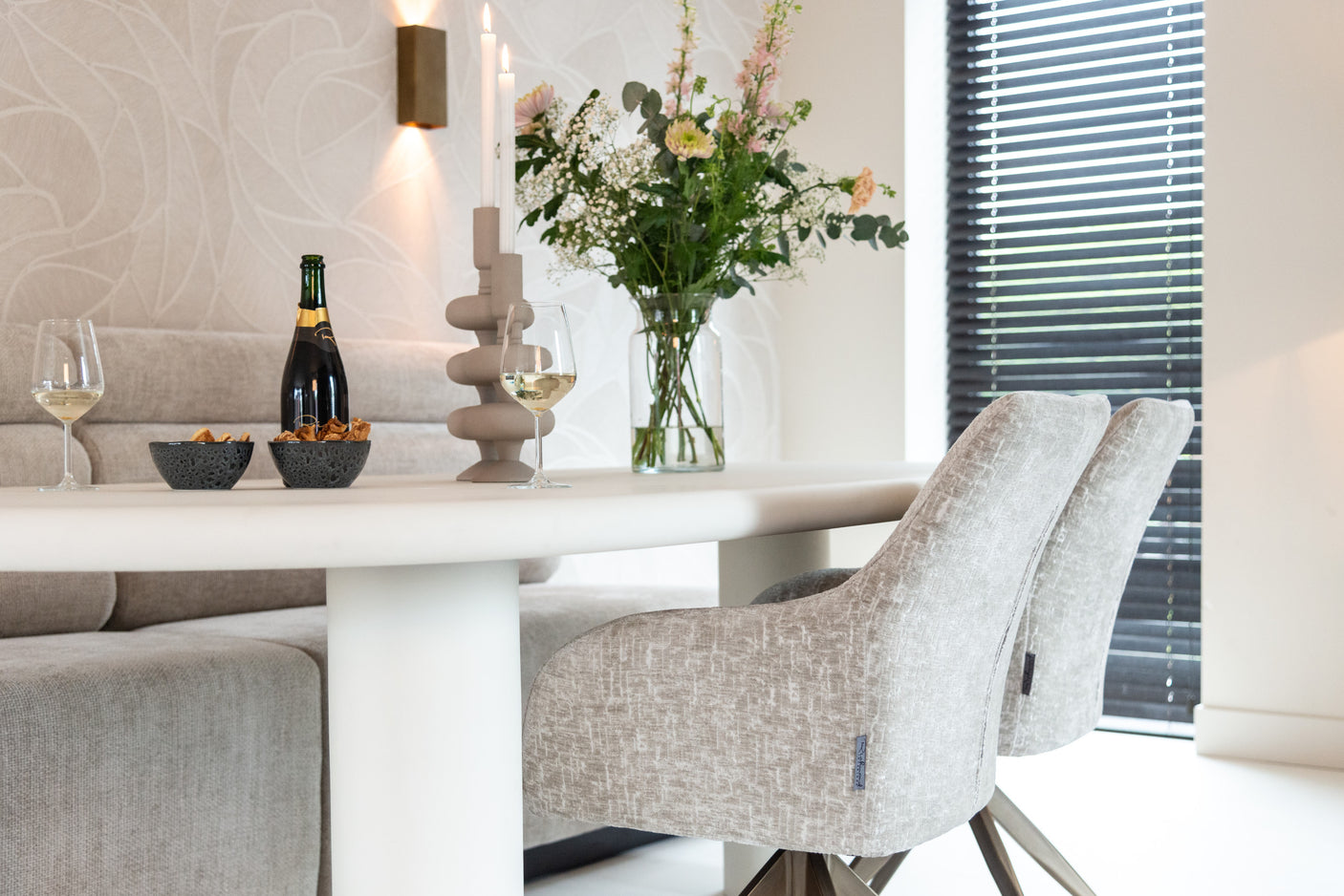 Spisebord Bloomstone hvit 235 Richmond Interiors Spisebord