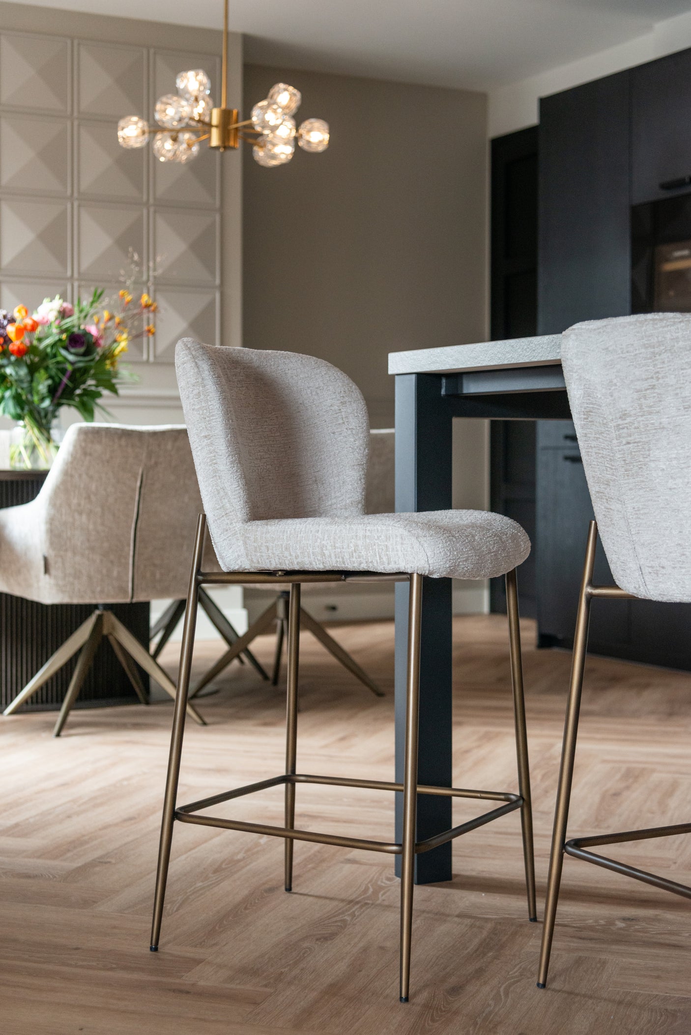 Counter stool Darby cream fusion Richmond Interiors Barstol