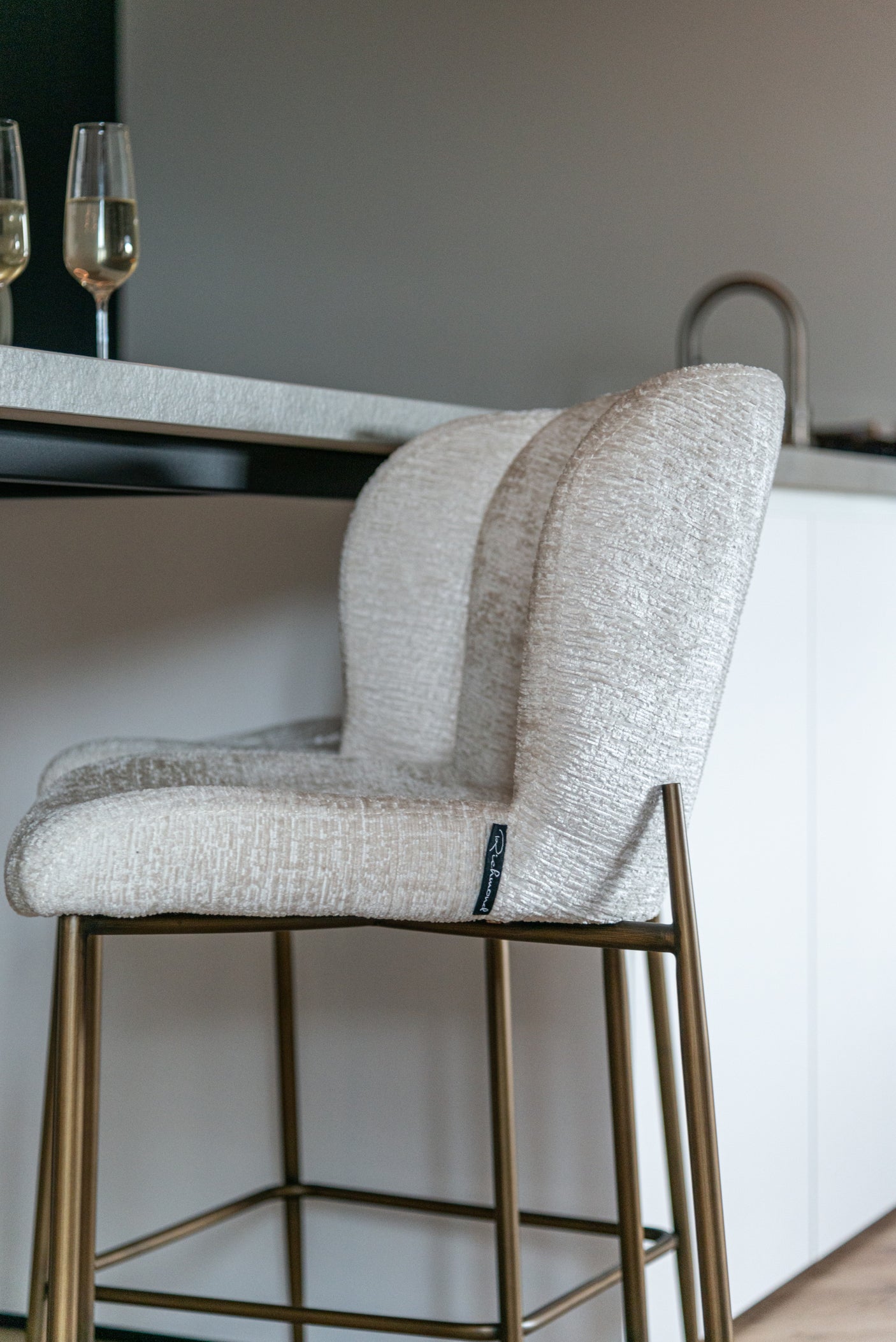 Counter stool Darby cream fusion Richmond Interiors Barstol