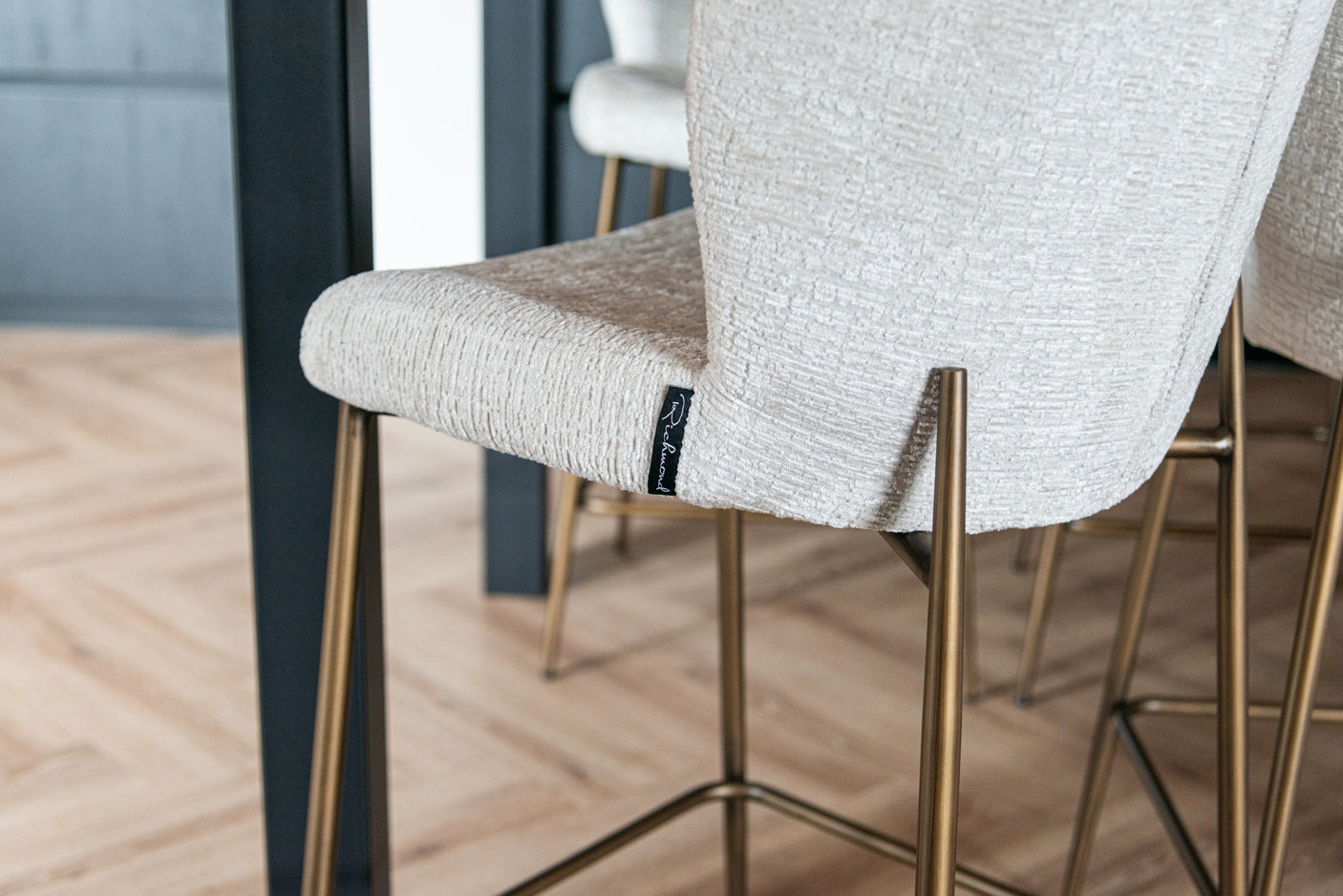 Counter stool Darby cream fusion Richmond Interiors Barstol