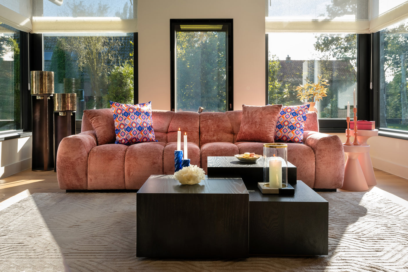 Sofa Charelle rose chenille Richmond Interiors Sofa